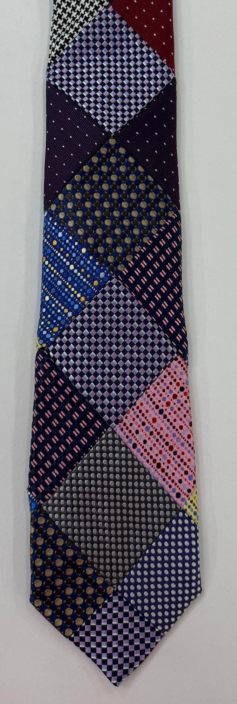 2025年4月 新作とリウォーヴンのネクタイ