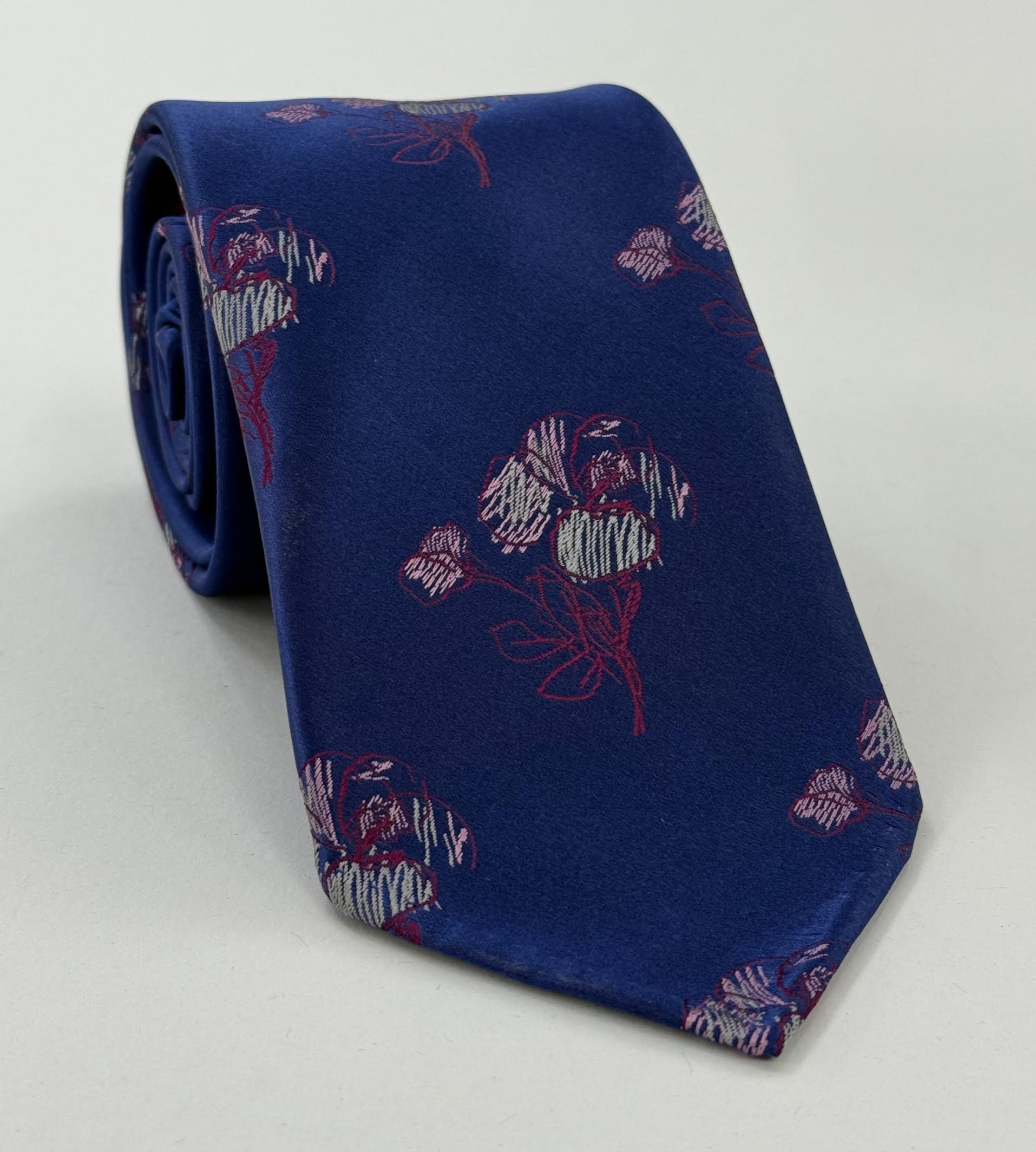 ネイビーブルー地にダークレッド、ホワイト、ピンクの花柄シルクネクタイ #FT-24
