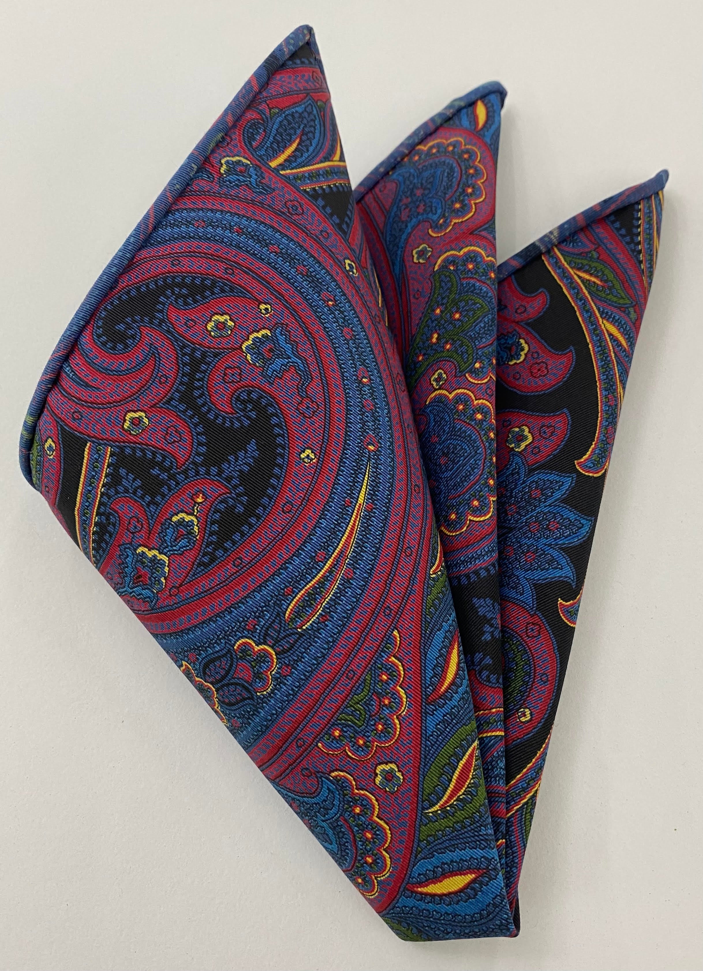 レッド、ブルー、イエロー、グリーン&ブラック アトキンソンズ プリント アイリッシュポプリン ポケットスクエア APRP-4