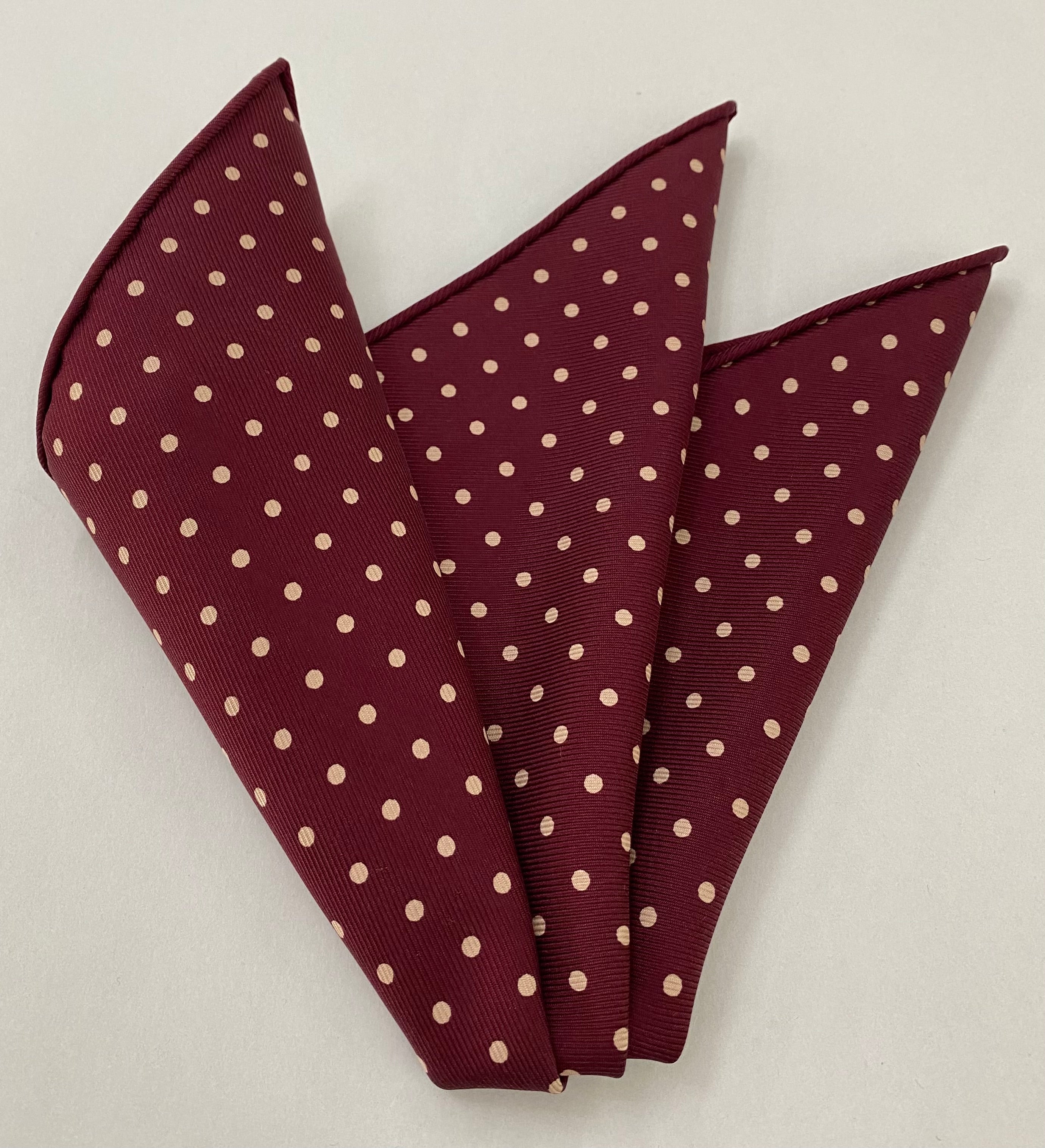 バーガンディのマクルズフィールドプリントシルクポケットスクエア by Off-White #MCDP-18