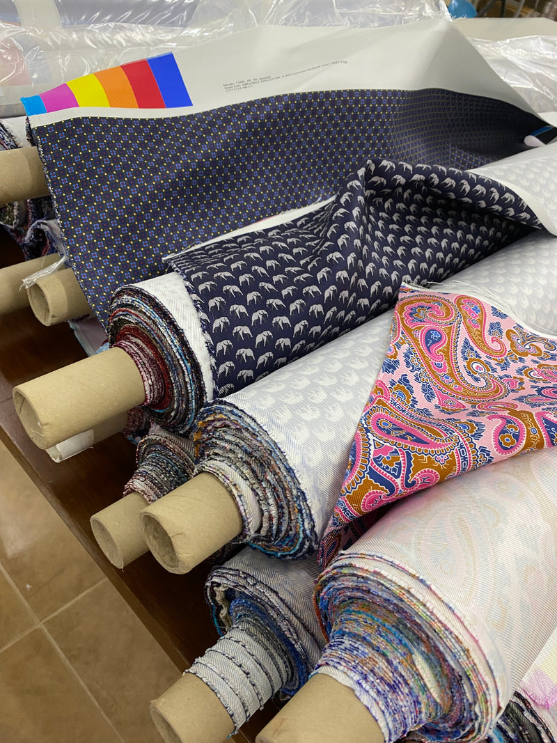 モダン・マダープリント ストライプ シルクネクタイ