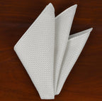 {[en]:White Grenadine Grossa Silk Pocket Square