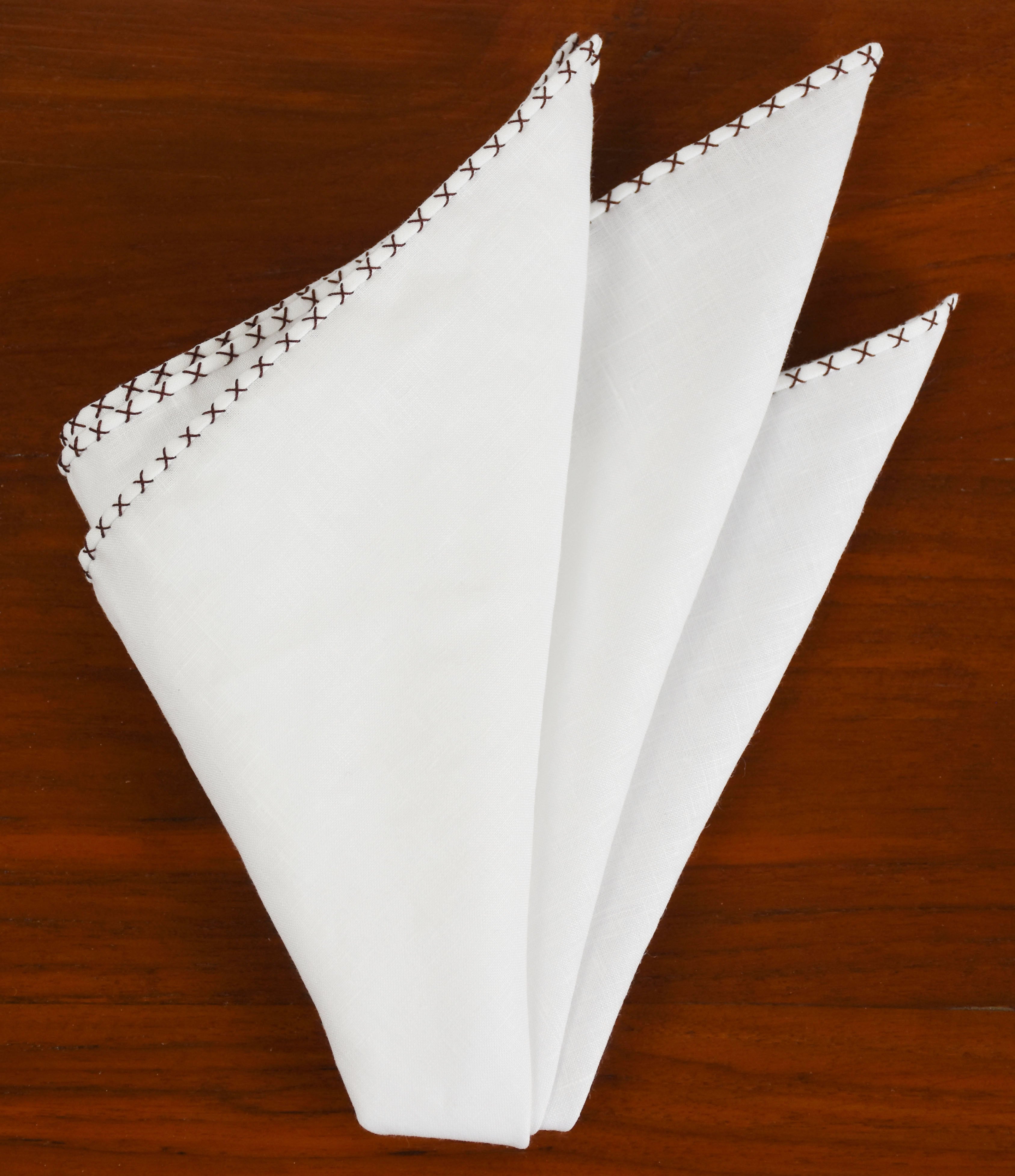 {[en]:Reddish Brown X Pattern Belgian White Linen Pocket Square