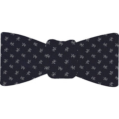 {[en]:White on Midnight Blue Macclesfield Print Silk Bow Tie