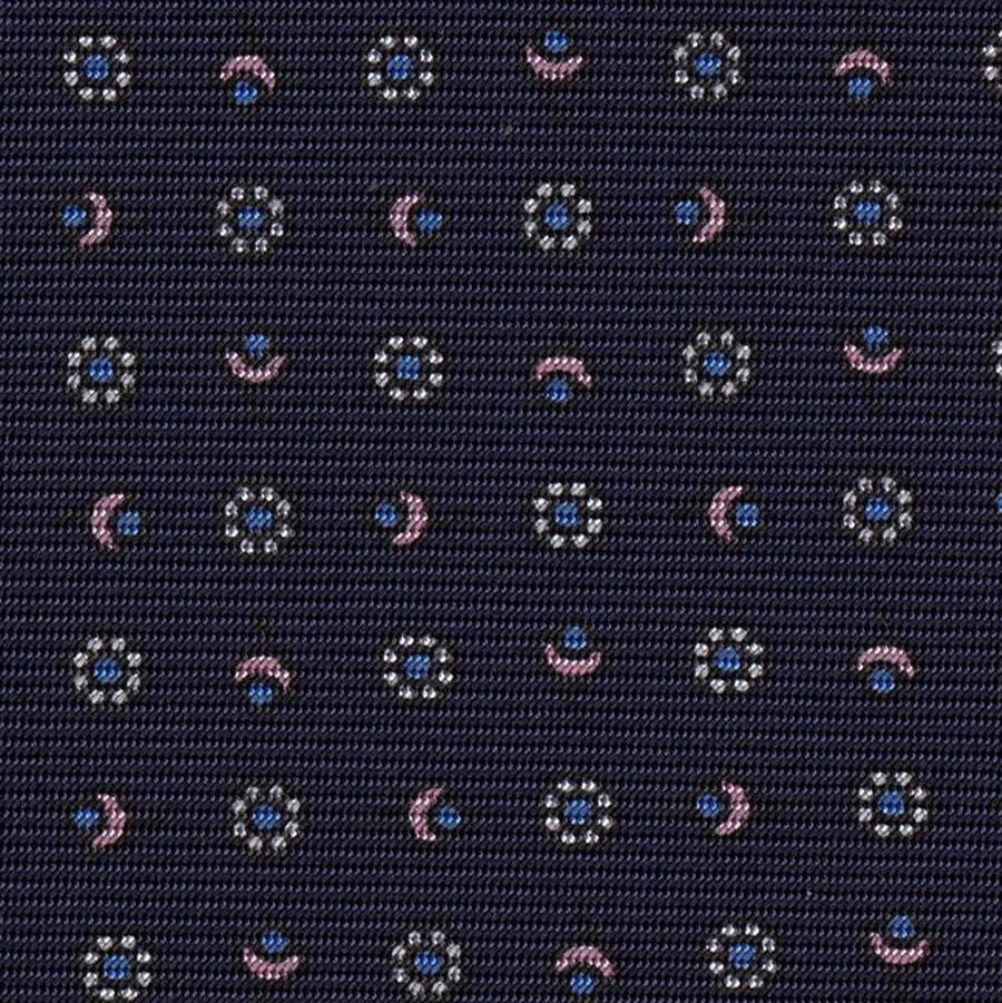{[en]:Sky Blue, Off-White & Light Pink on Midnight Blue Macclesfield Print Pattern Silk Tie