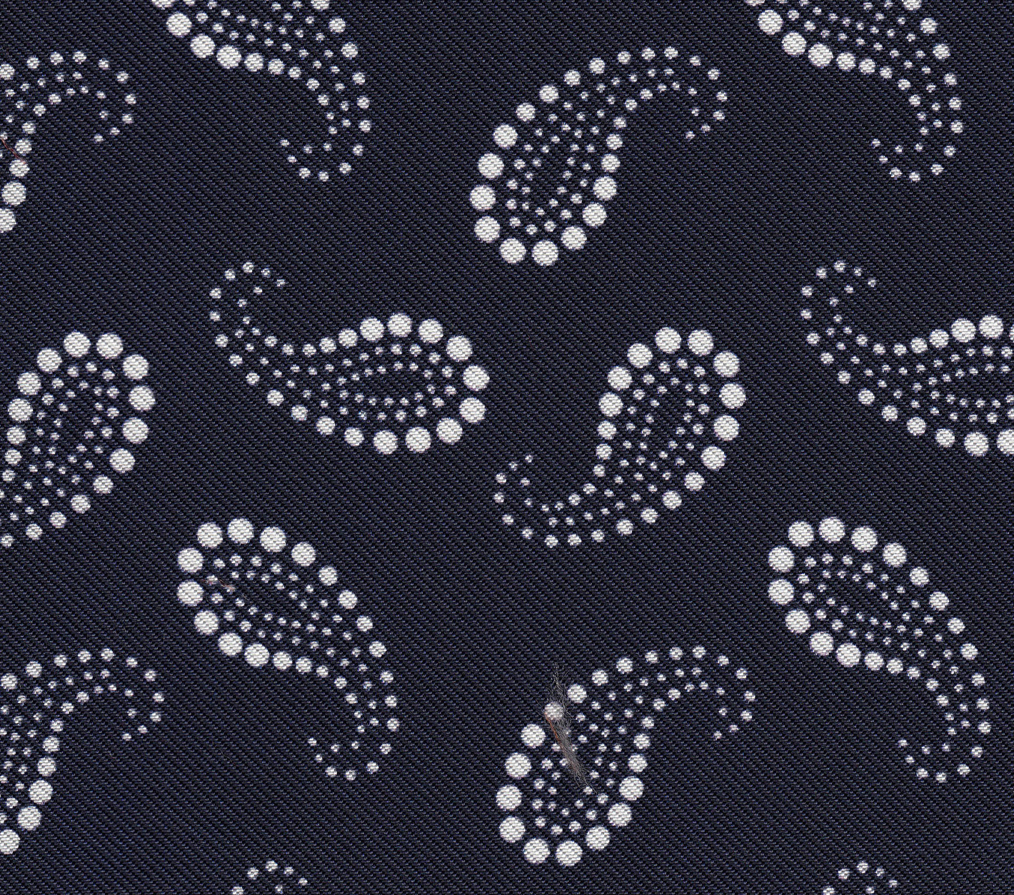 {[en]:White on Midnight Blue Macclesfield Print Pattern Silk Tie