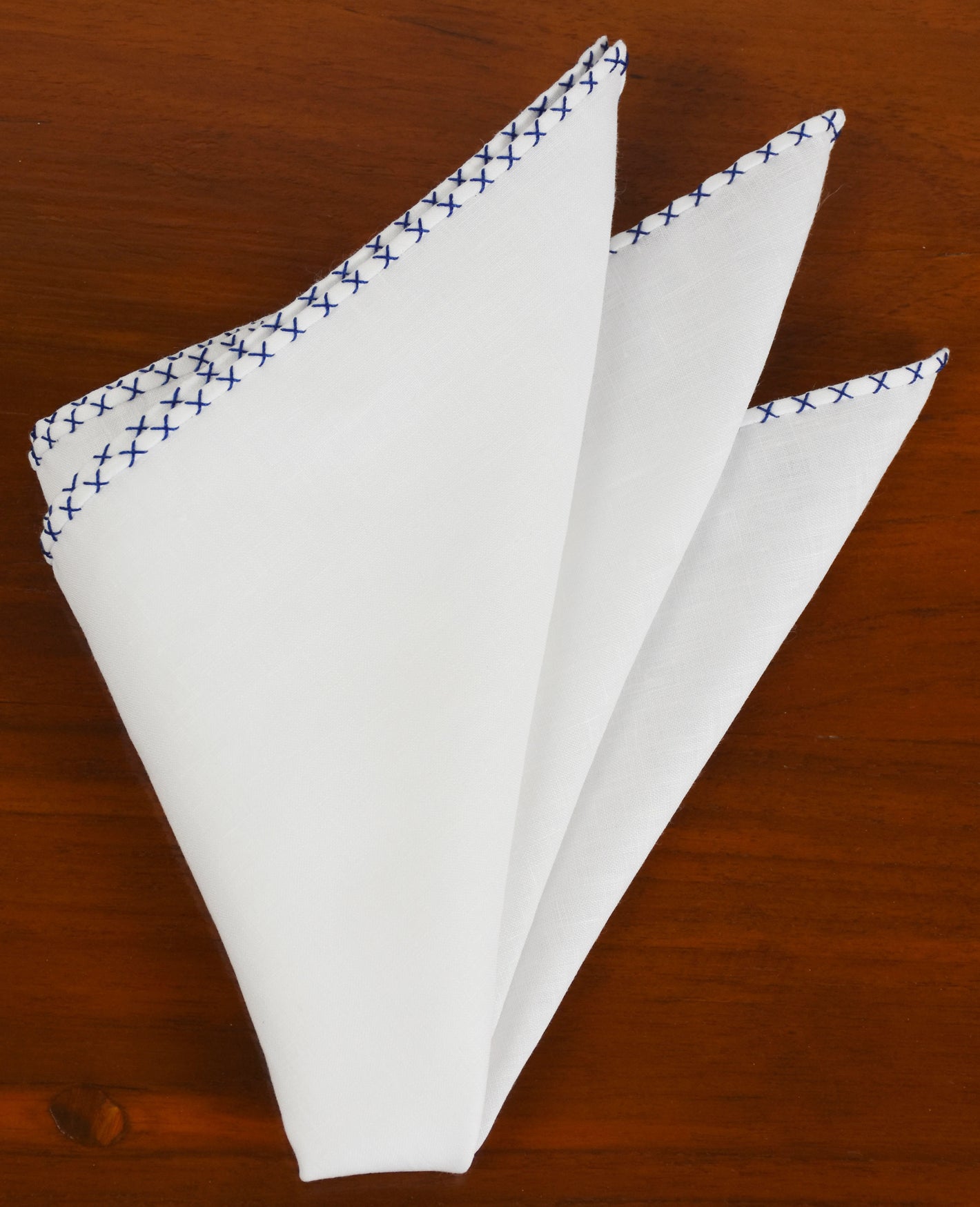 {[en]:Navy Blue X Pattern Belgian White Linen Pocket Square