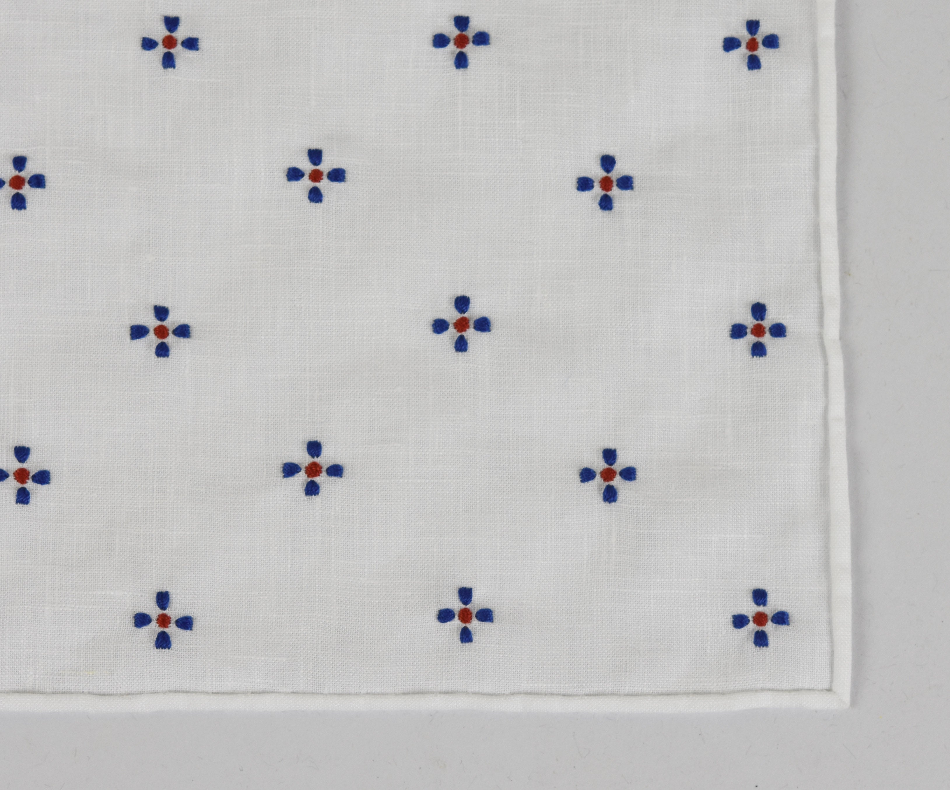 {[en]:Belgian Linen (Hand Sewn) Flower Pocket Square