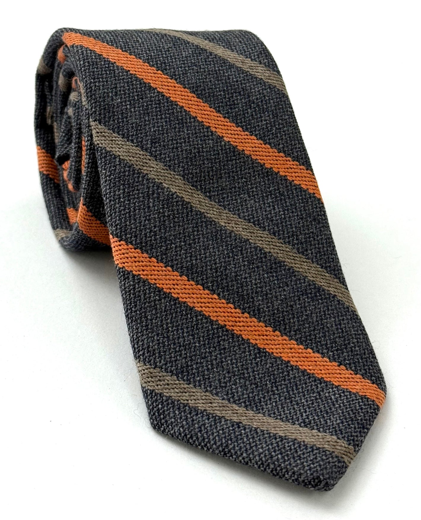 다크 차콜 그레이 울 타이 GSWT-9에 녹색 및 낙타 줄무늬