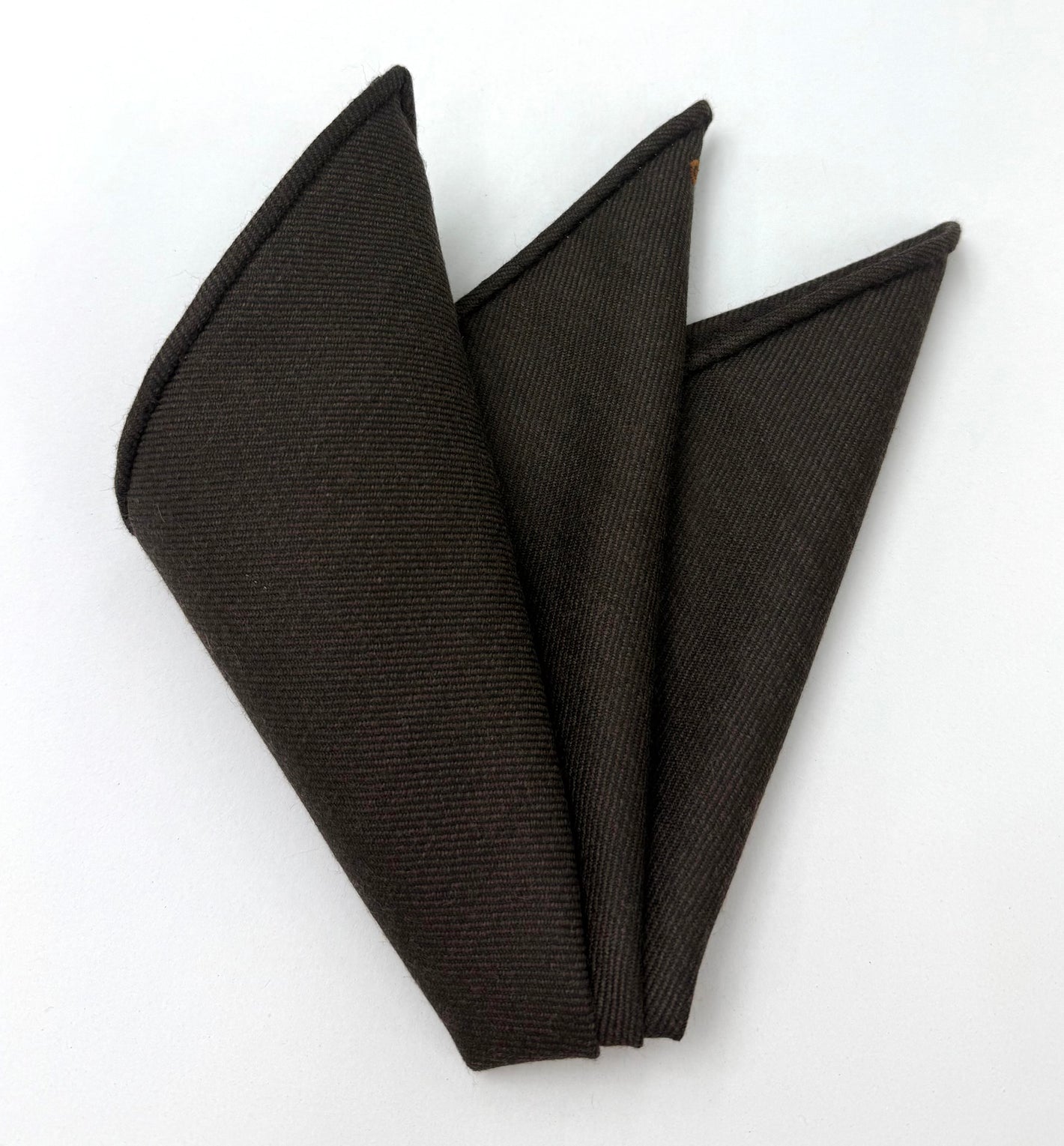 ダークチョコレート ウール/シルク ポケットチーフ GWSP-12