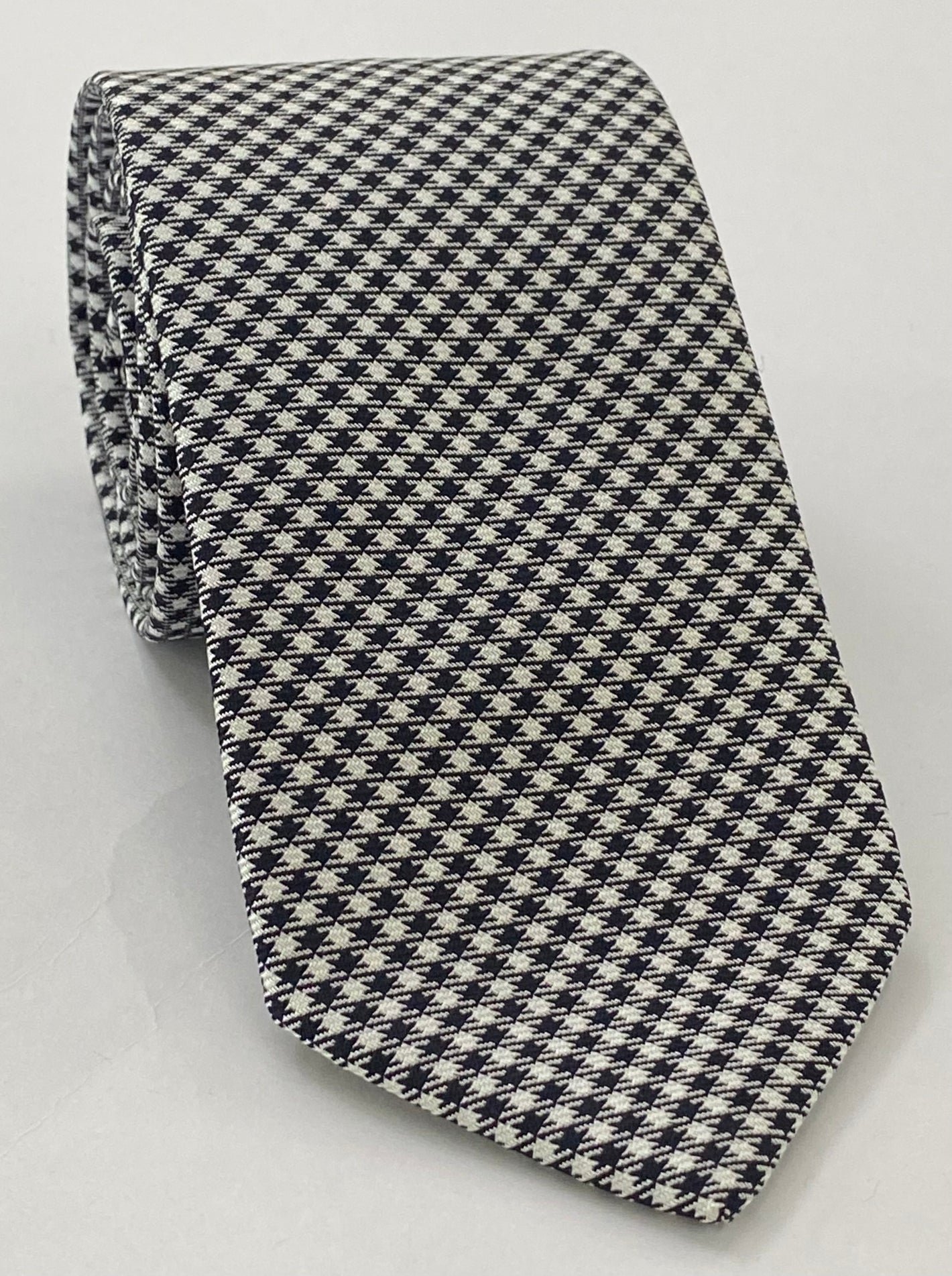 블랙 & 화이트 하운즈투스 실크 타이 3