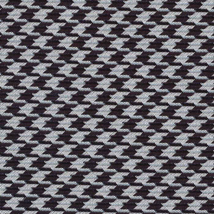 {[en]:Black & White Hounds Tooth Silk Pocket Square
