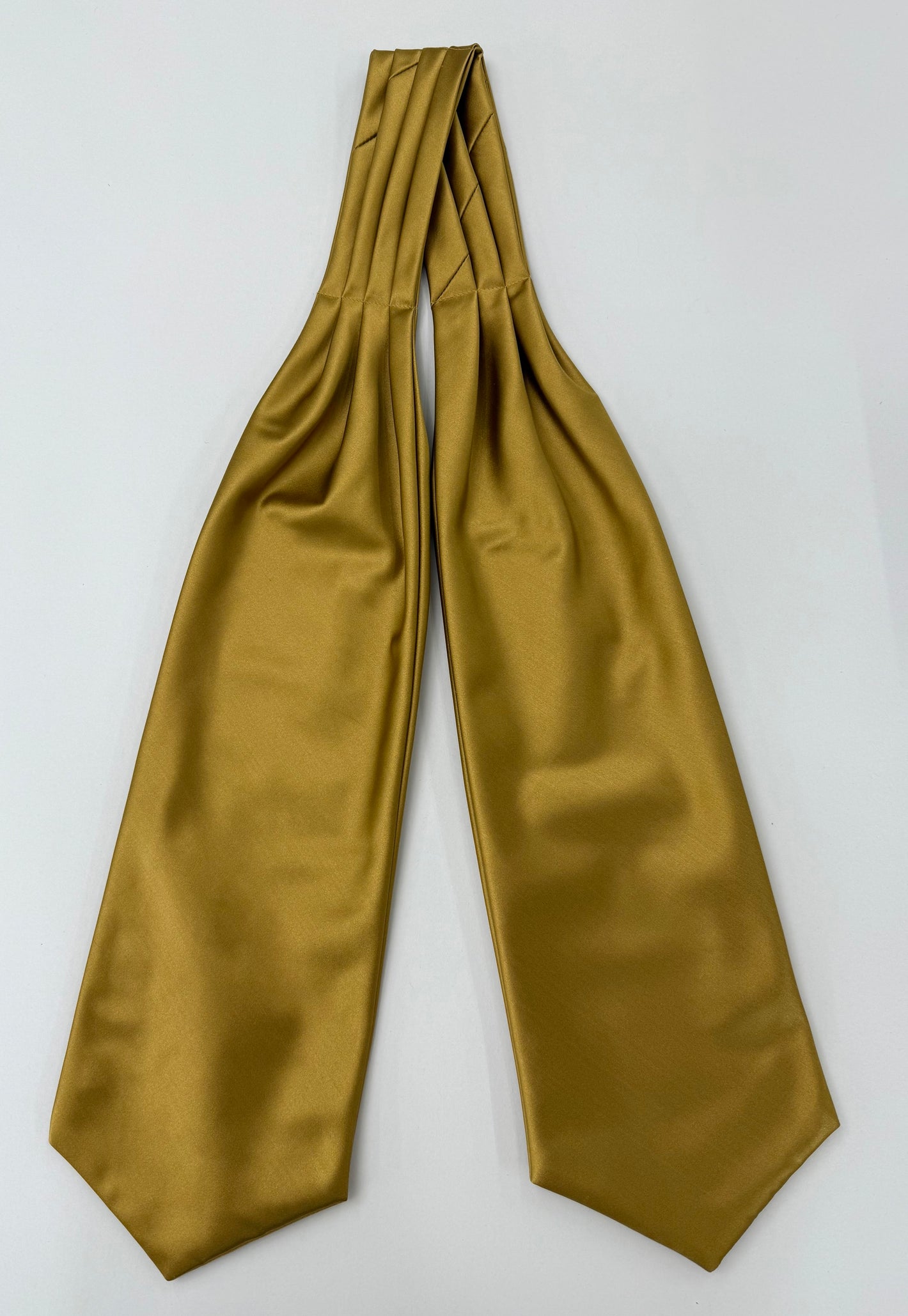 ISATIA-12  Informal Pleated Ascot