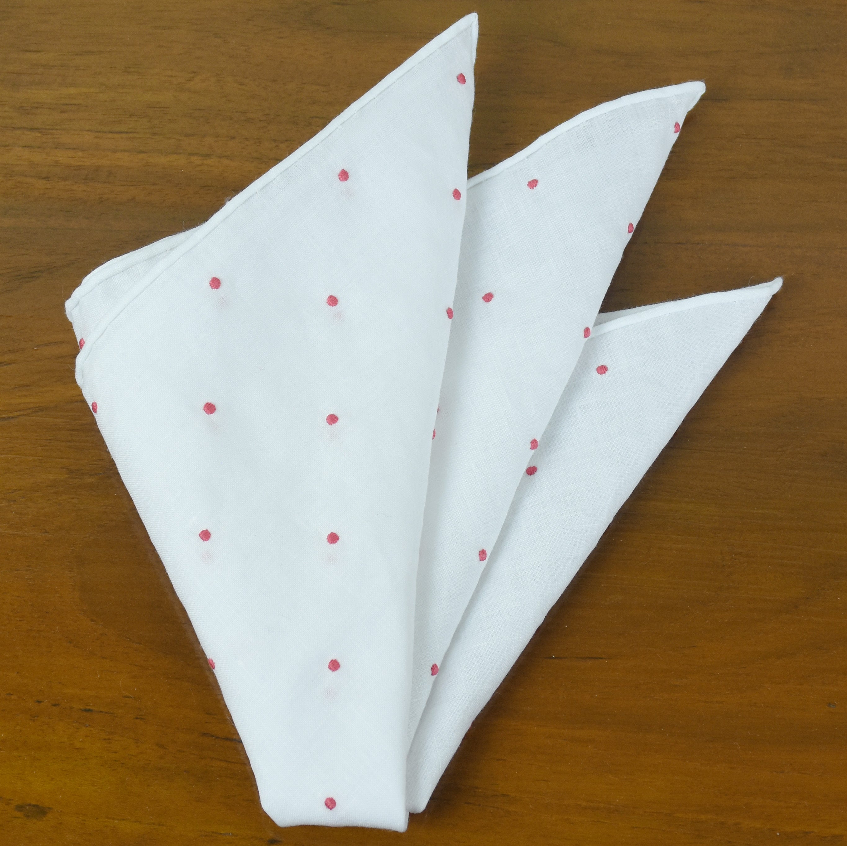 ダークピンクのピンドット柄ベルギーリネン（手縫い）ポケットスクエア #LLDPS-12