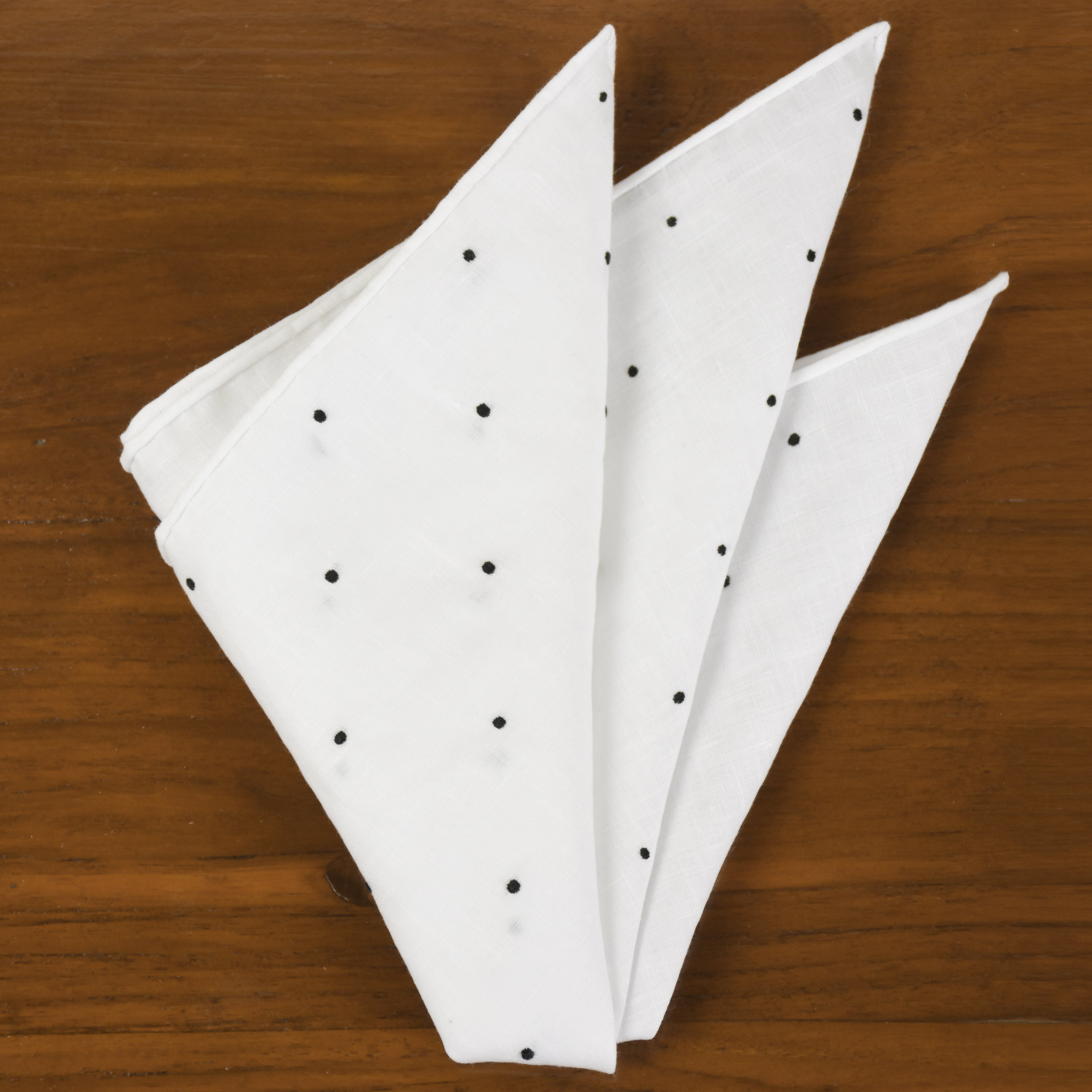 {[en]:Belgian Linen With Black (Hand Sewn) Pin Dots Pocket Square