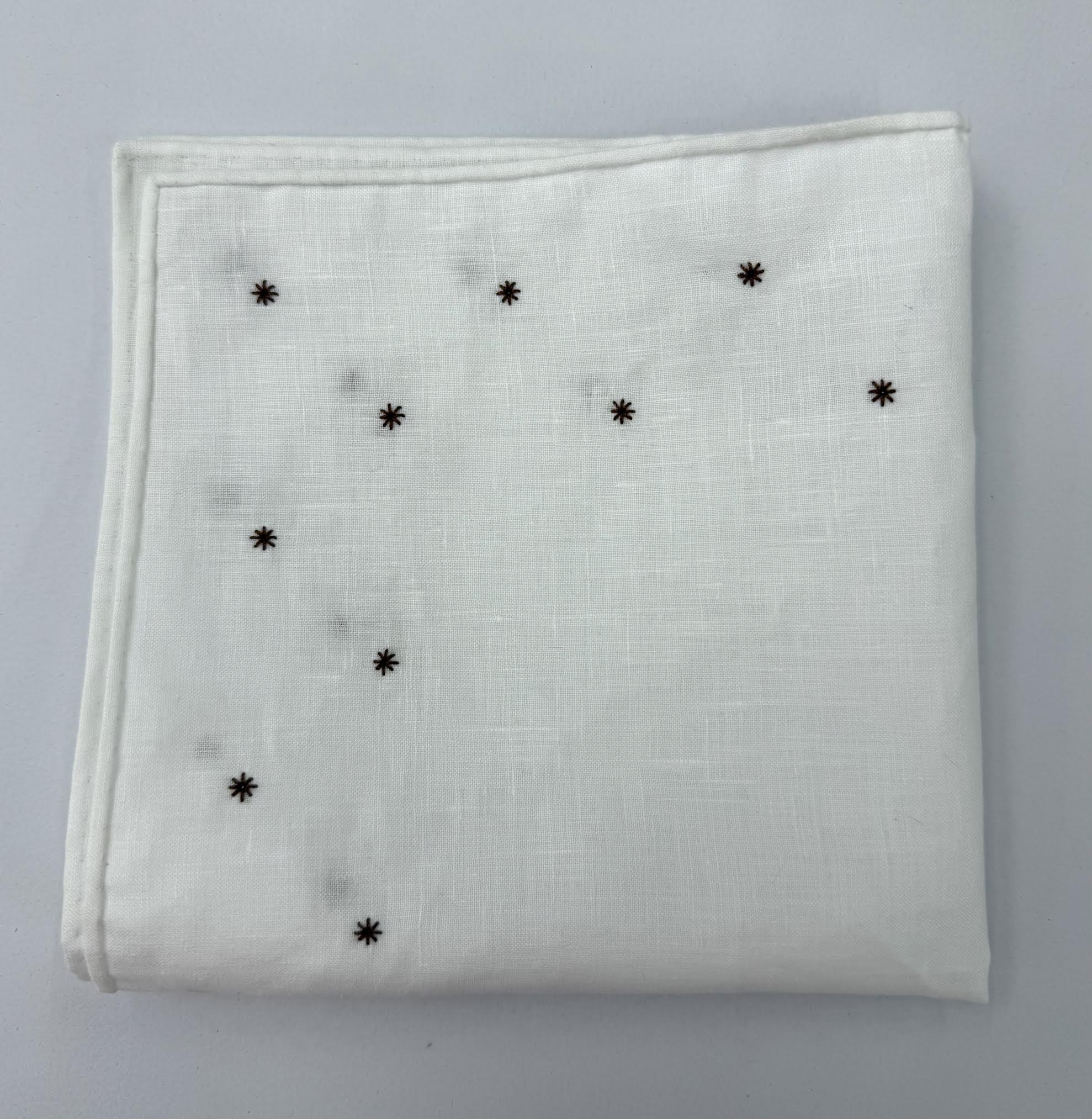 벨기에산 화이트 린넨 2줄 자수 별 포켓 스퀘어 LLEP-2LS