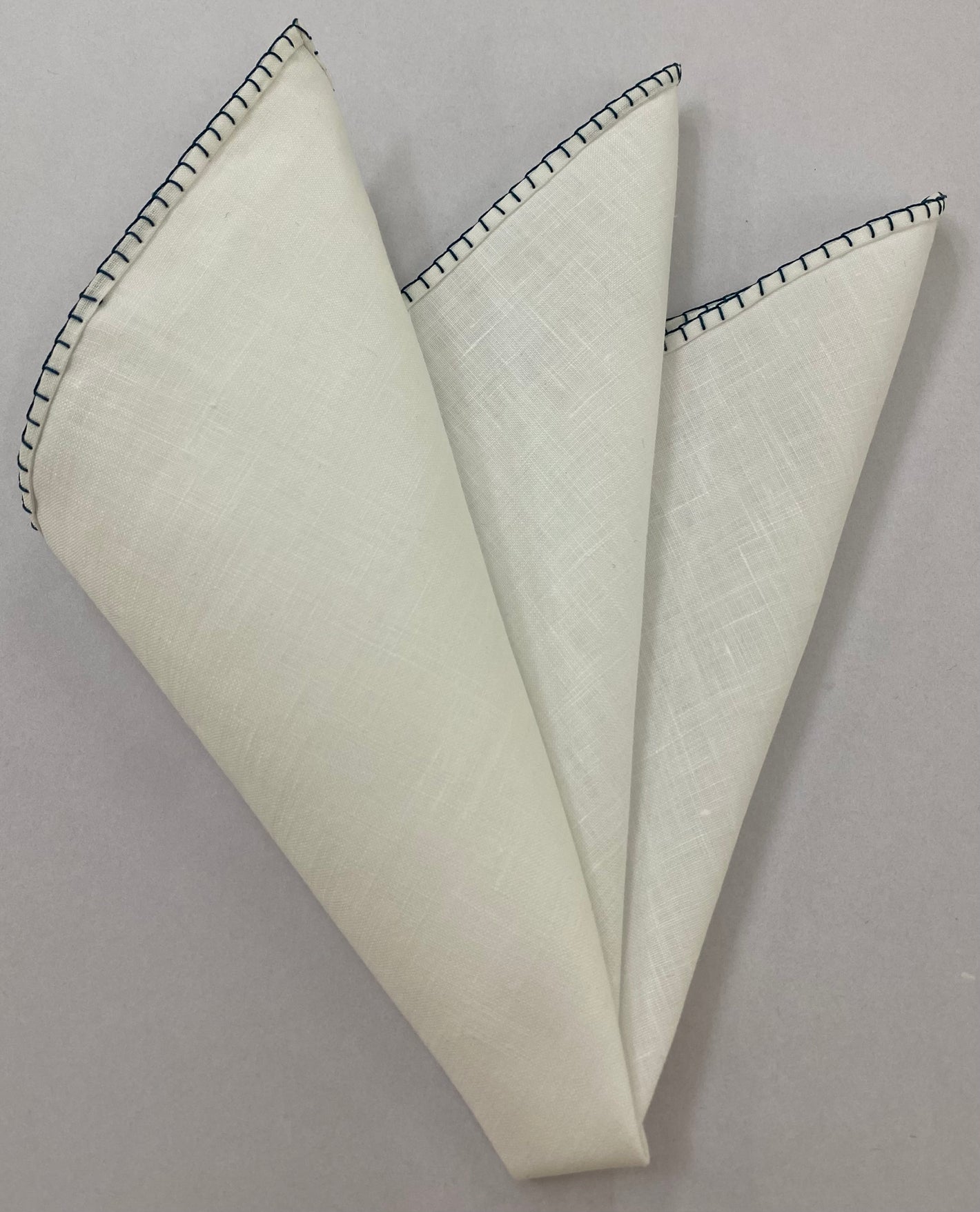 벨기에산 화이트 린넨 포켓 스퀘어 (다크 터콰이즈 수제 장식 플랫 엣지) 24