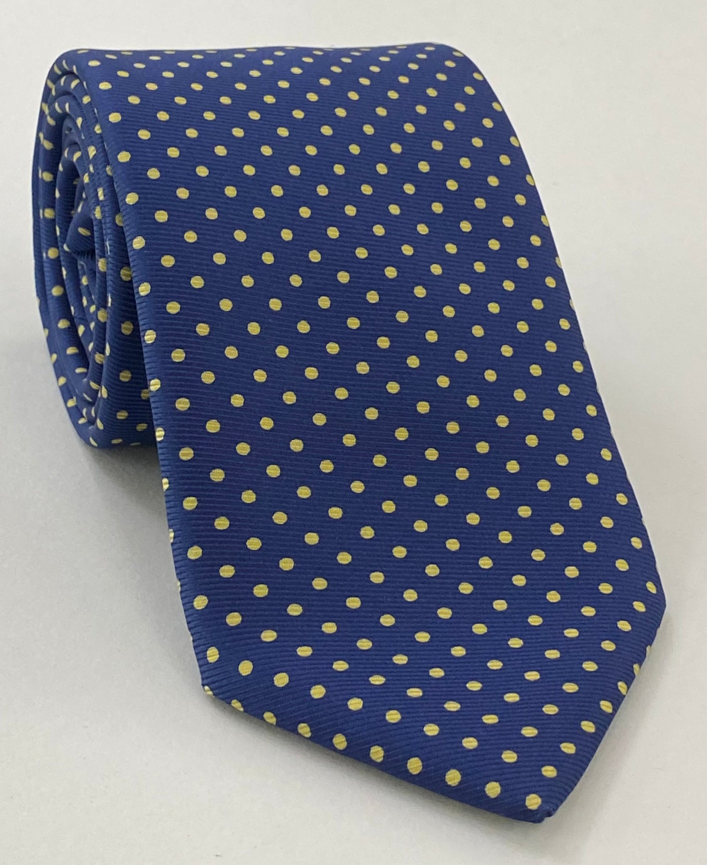 Light Yellow on Dark Blue Macclesfield Silk Tie MCDT-11