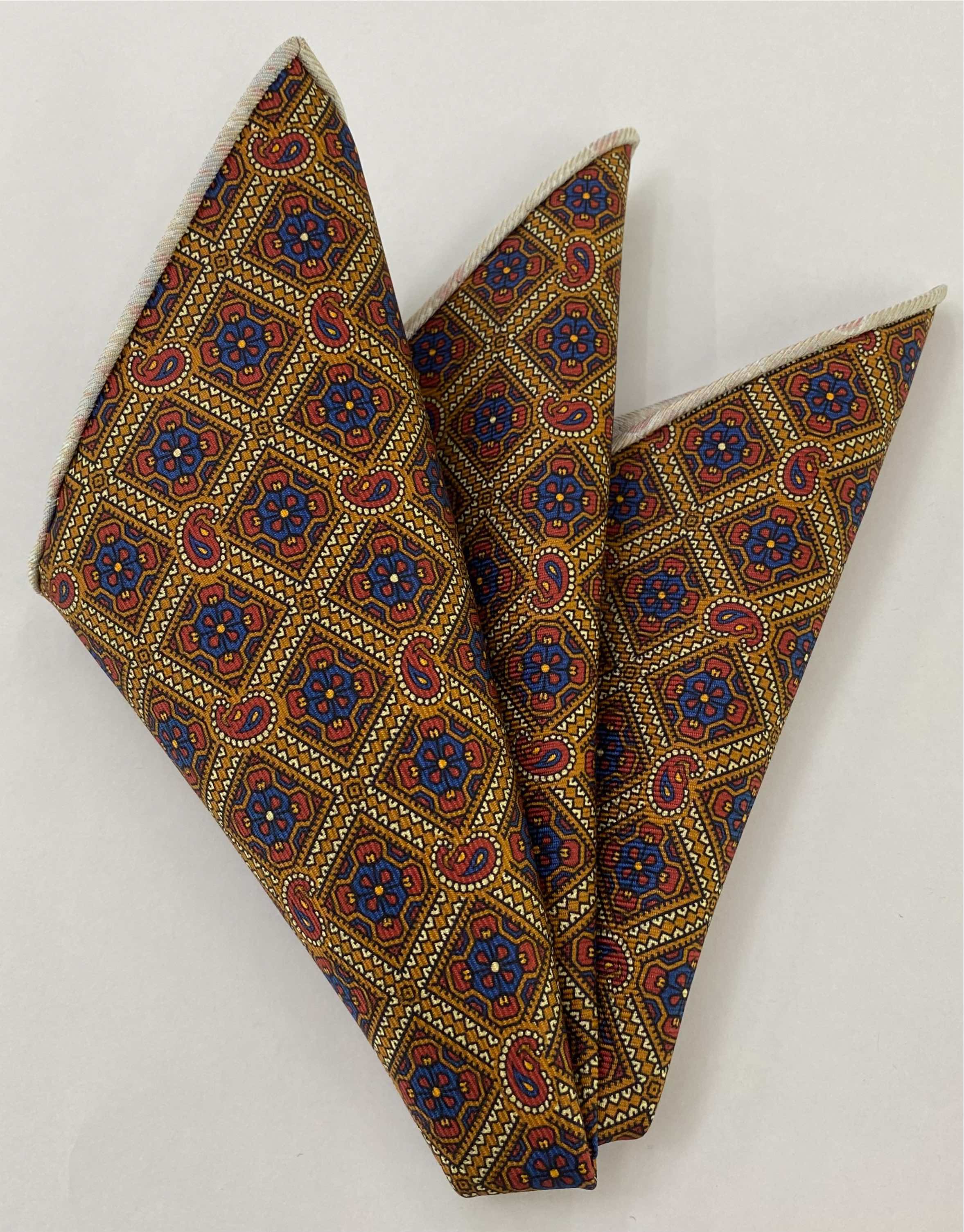 マクルズフィールド プリントシルク ポケットスクエア MCP-720