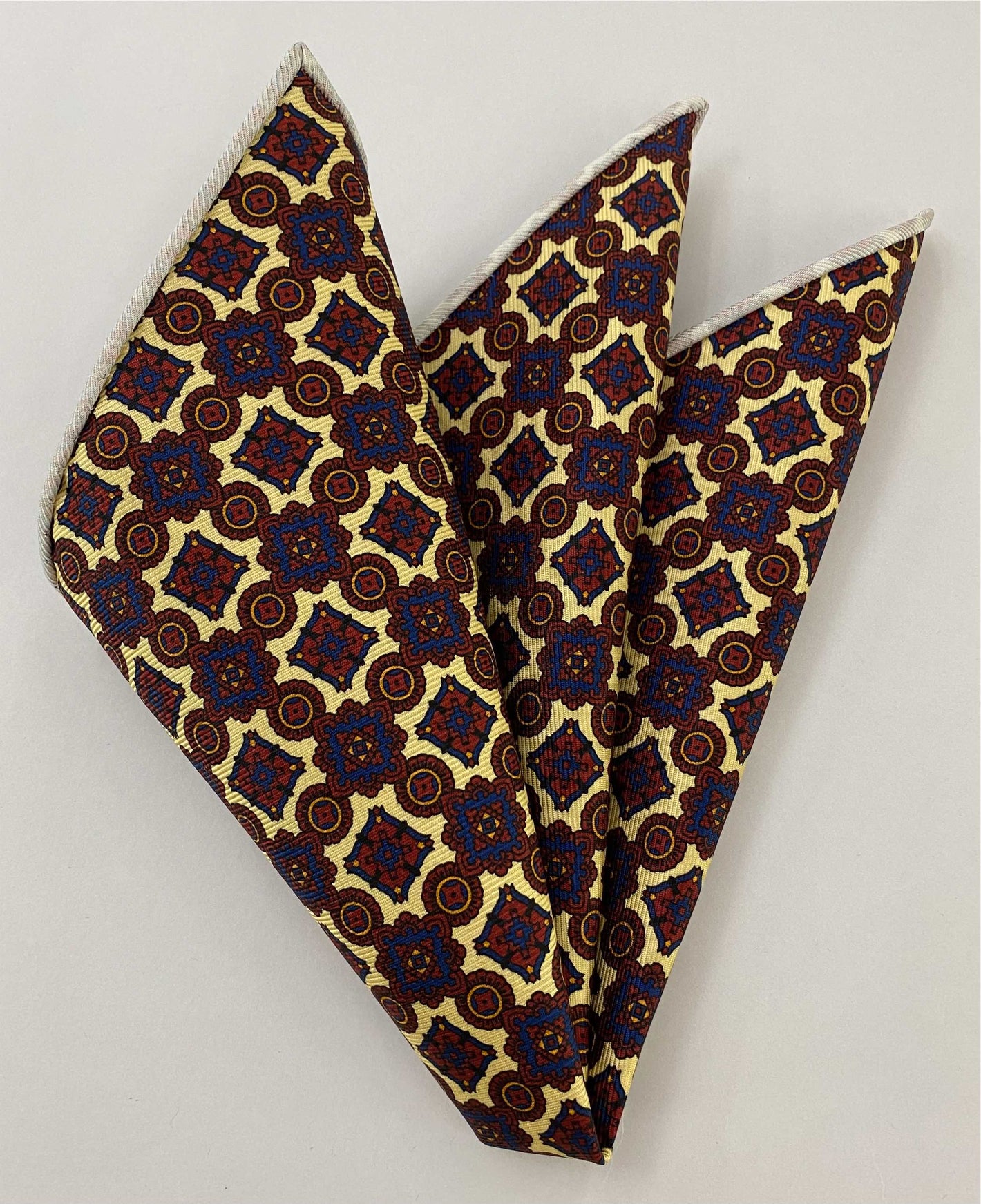 맥클즈필드 프린트 실크 포켓 스퀘어 MCP-721