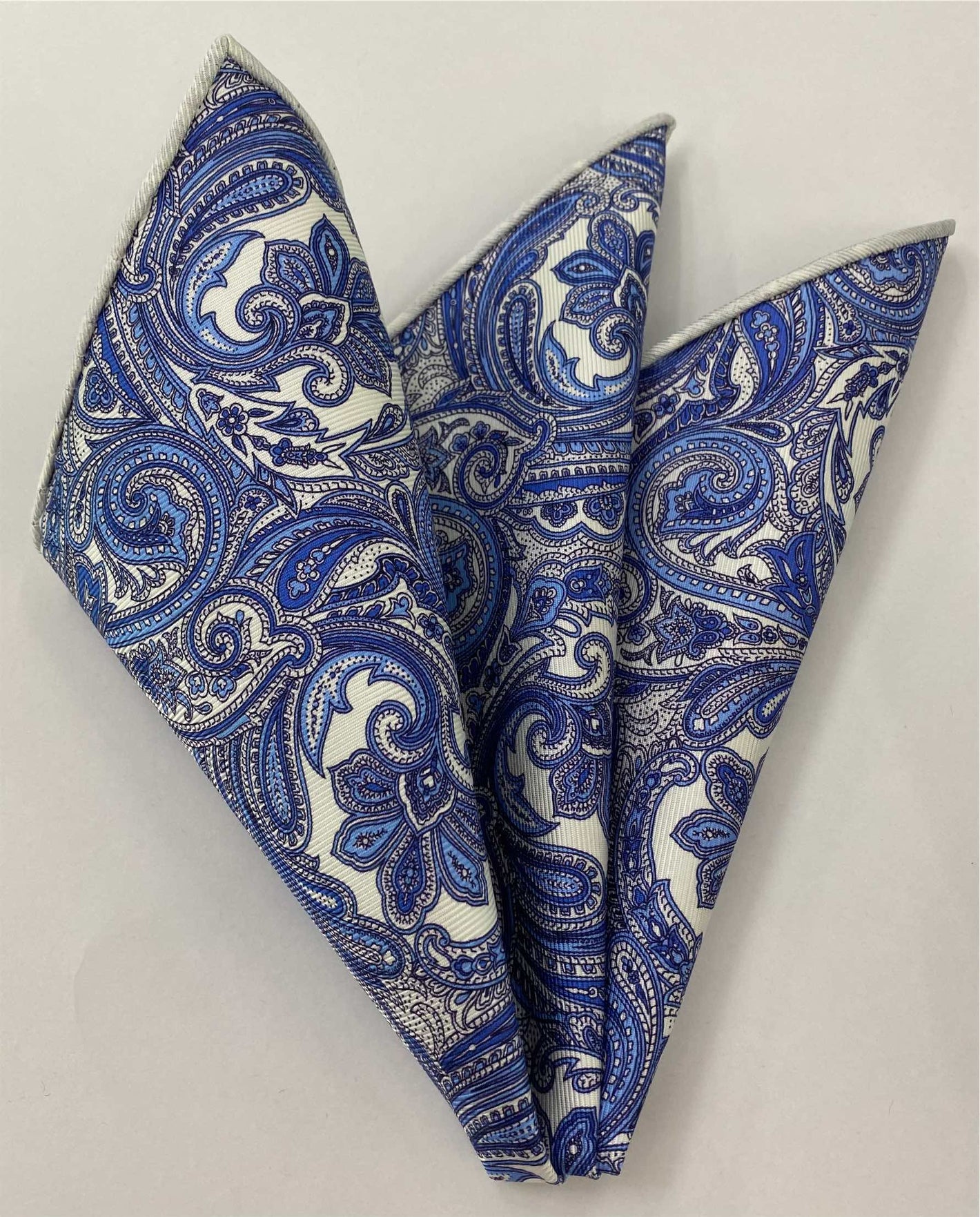 マクルズフィールド プリントシルク ポケットスクエア MCP-755