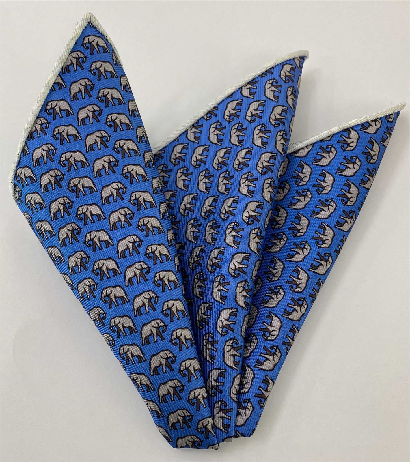 マクルズフィールド プリントシルク ポケットスクエア MCP-759