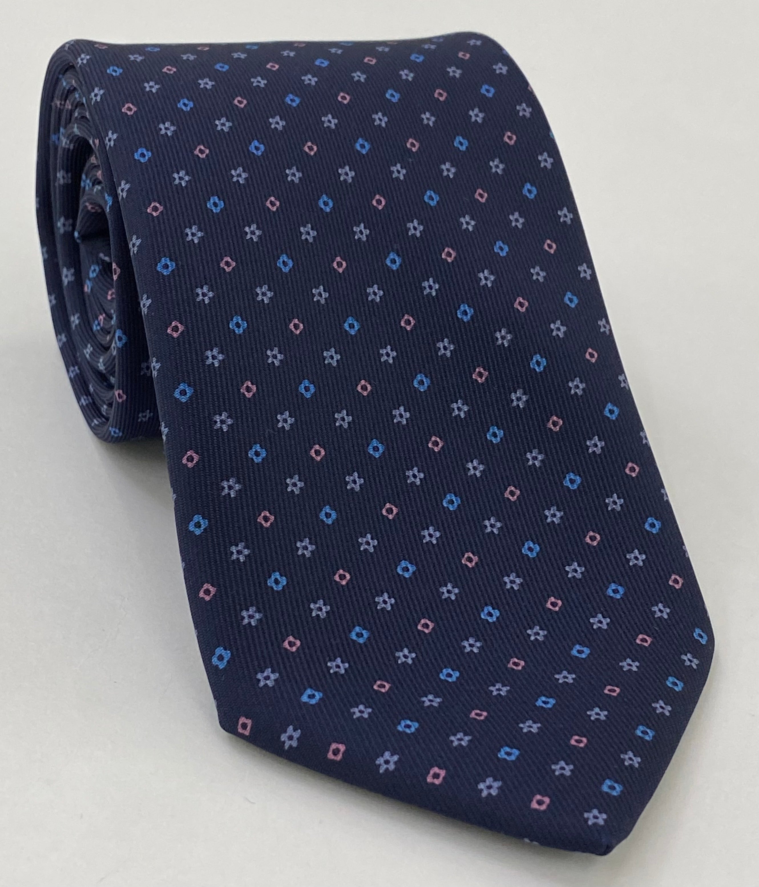 ミッドナイトブルーのマクルズフィールドプリントシルクタイ（スカイブルー、ラベンダー＆ピンク） MCT-273