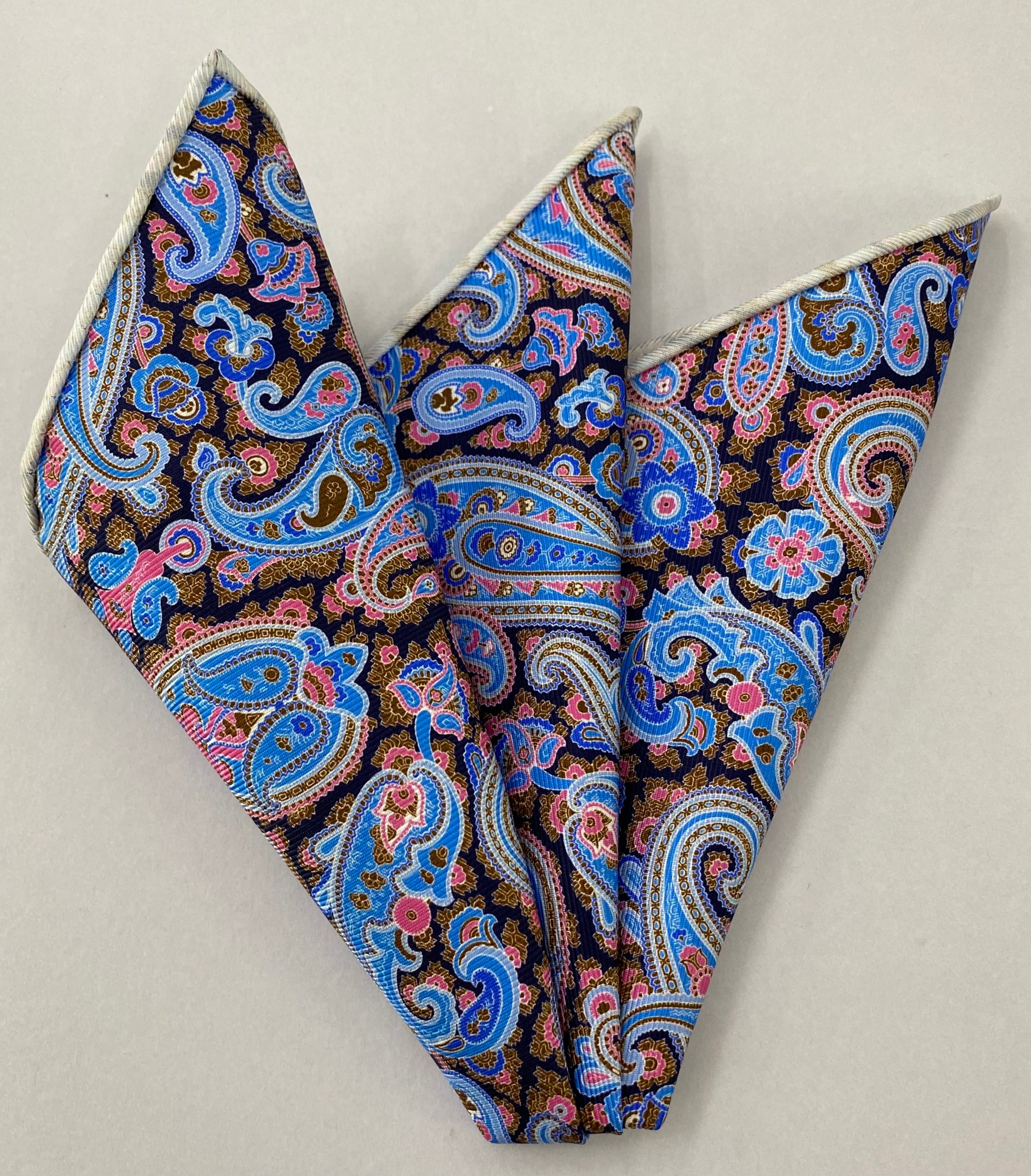 モダンマダー マクルズフィールド プリントシルク ポケットスクエア MMPP-100