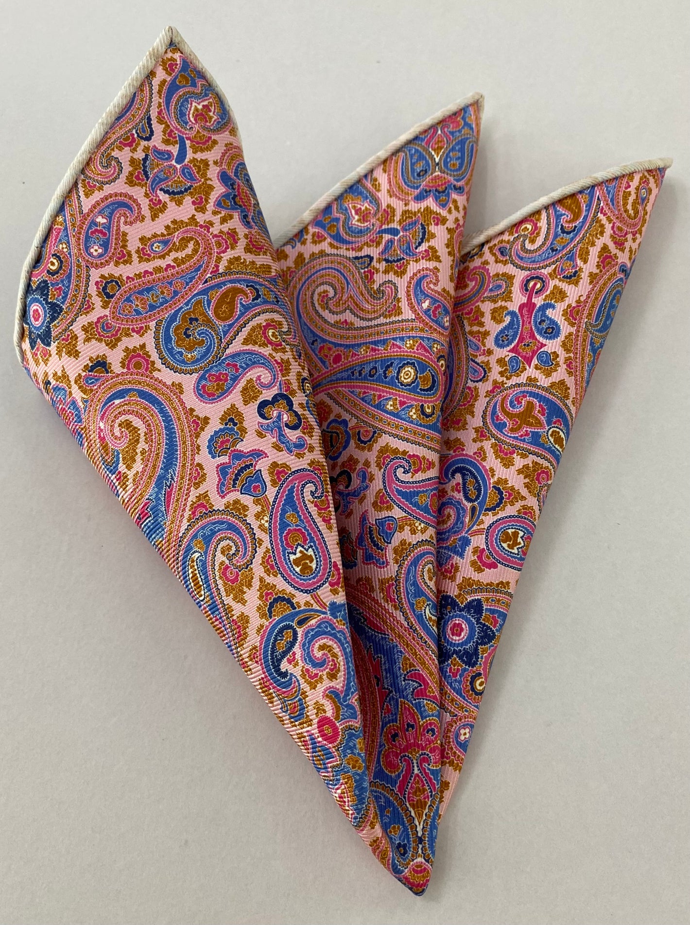 모던 마더 맥클스필드 프린트 실크 포켓 스퀘어 MMPP-103