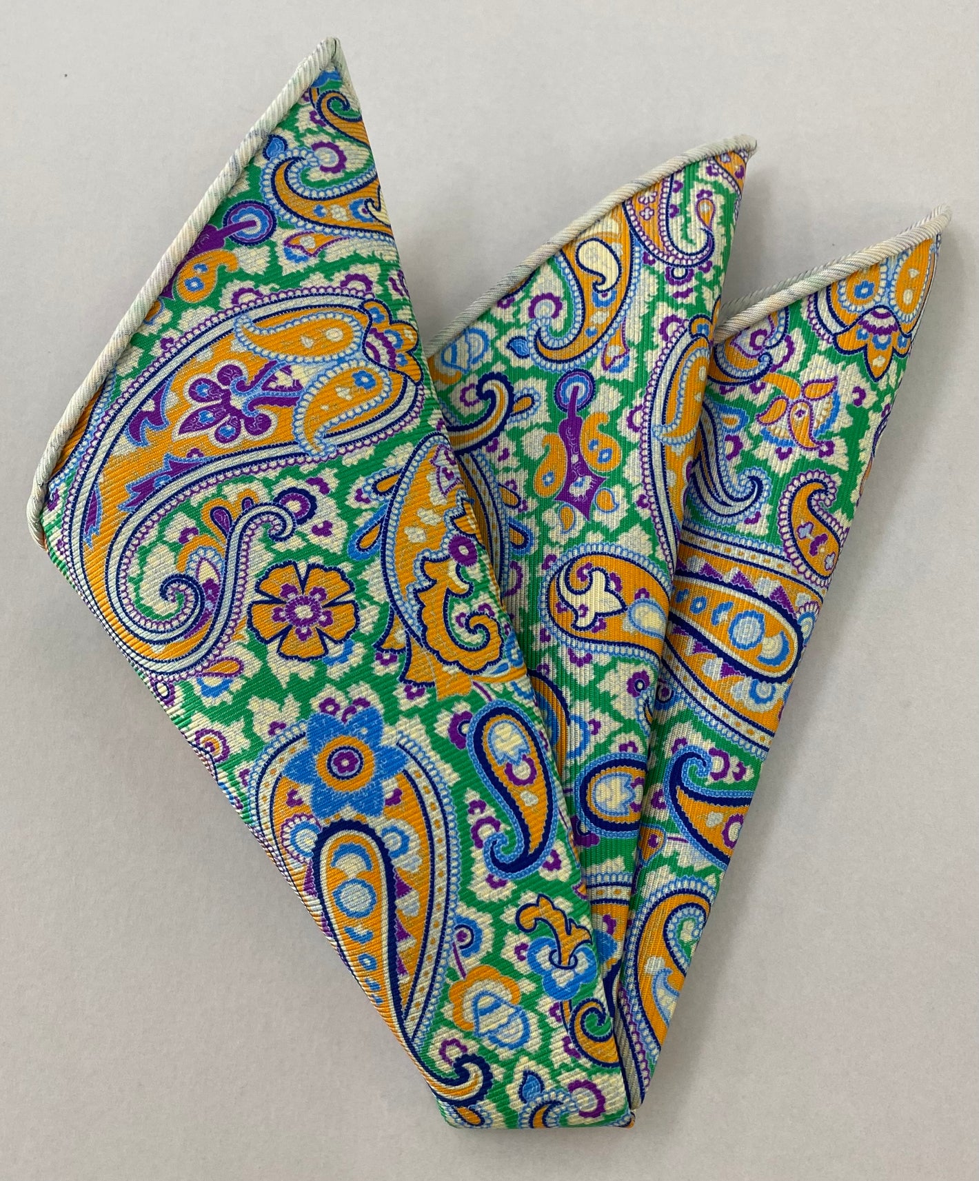 モダンマダー マクルズフィールド プリントシルク ポケットスクエア MMPP-105