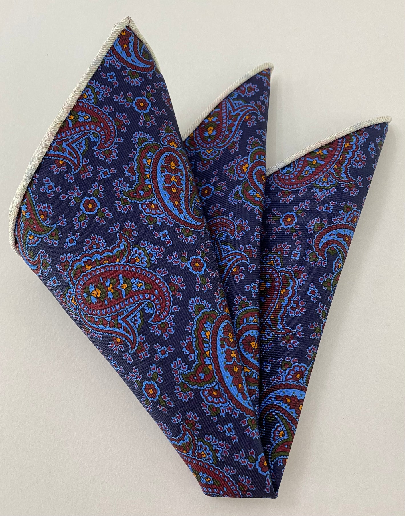 マクルズフィールド・マダー プリントシルク ポケットスクエア MMPP-123