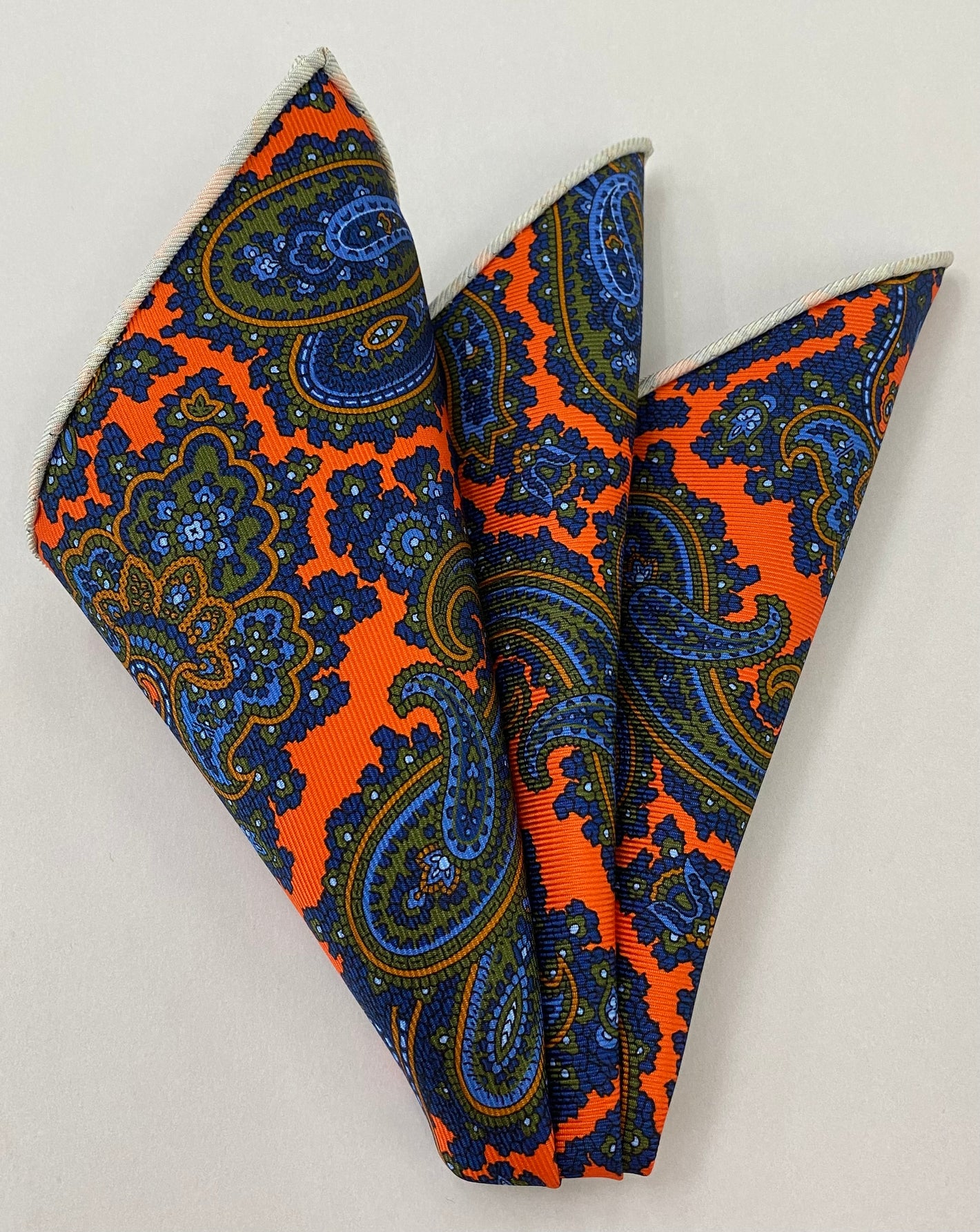 マクルズフィールド・マダー プリントシルク ポケットスクエア MMPP-129