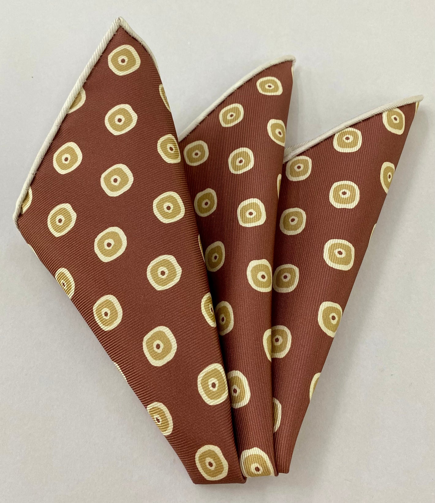 マクルズフィールド・マダー プリントシルク ポケットスクエア MMPP-146