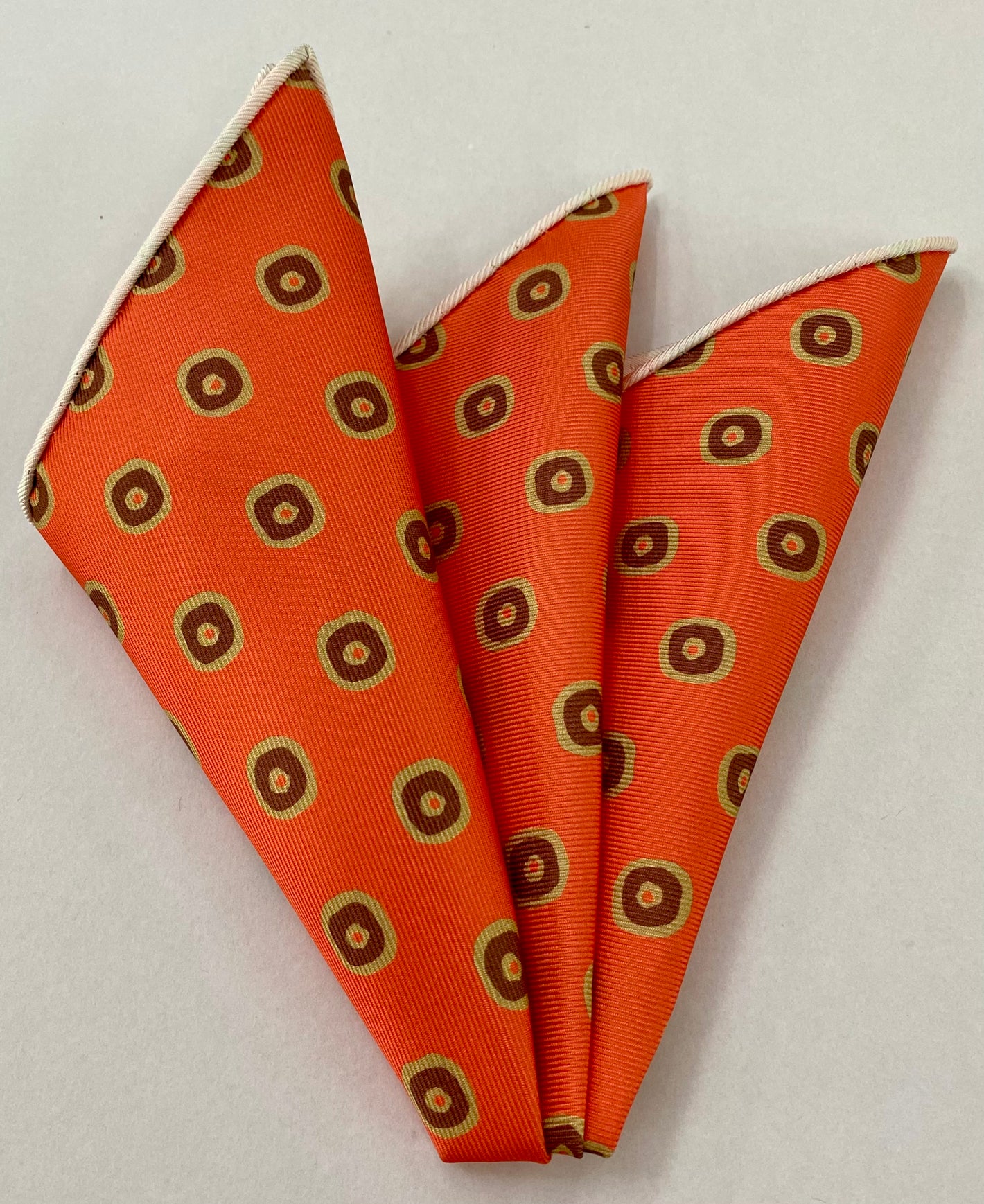 マクルズフィールド・マダー プリントシルク ポケットスクエア MMPP-147