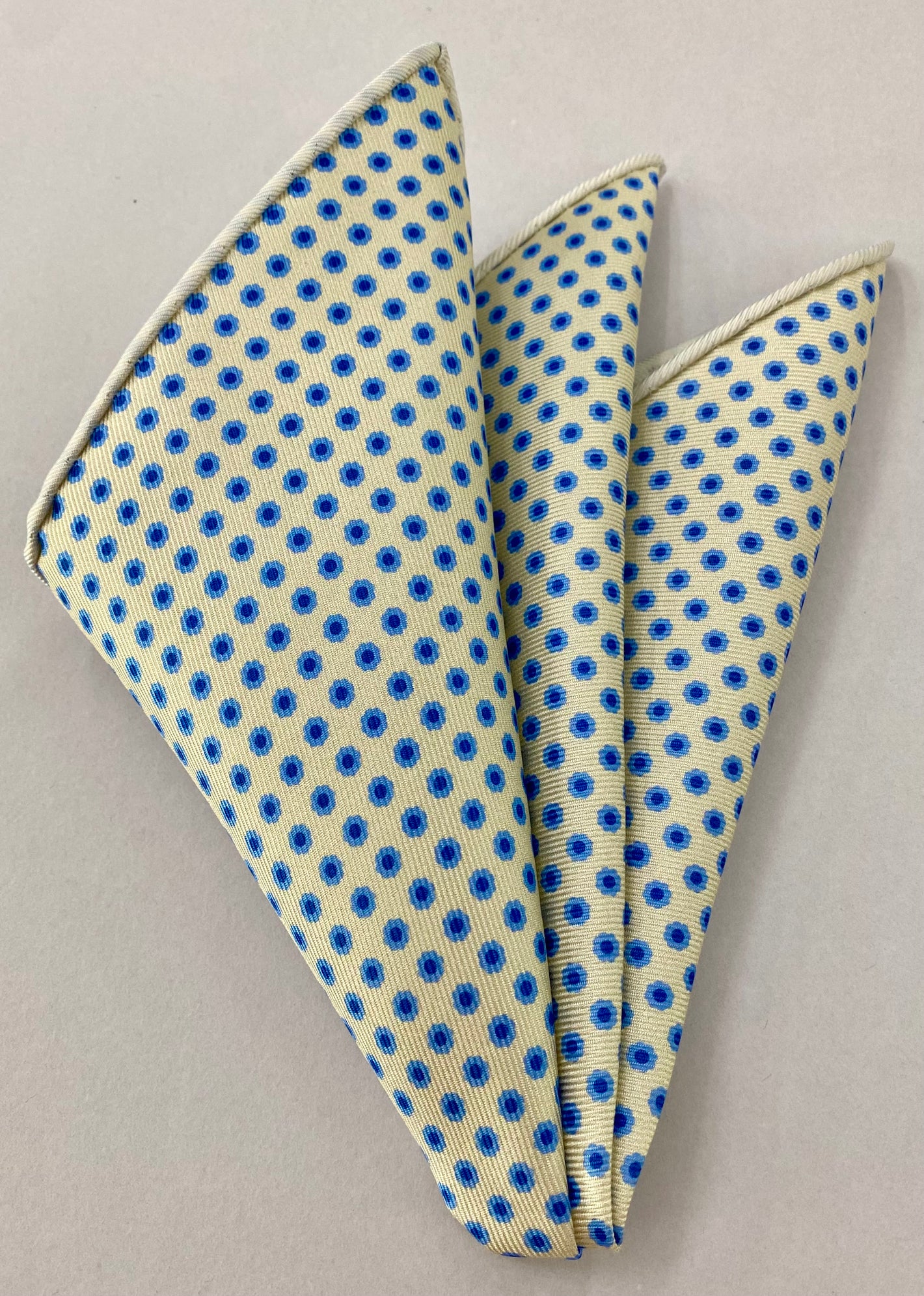 マクルズフィールド・マダー プリントシルク ポケットスクエア MMPP-151