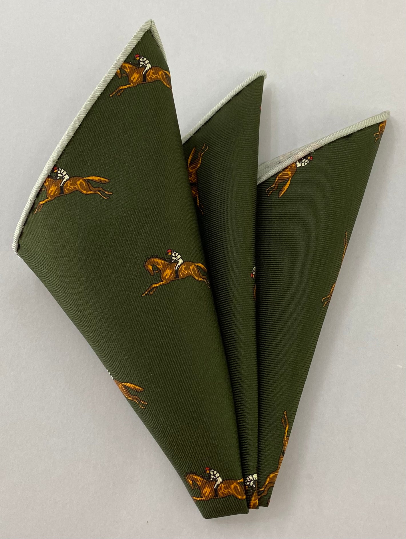 マクルズフィールド・マダー プリントシルク ポケットスクエア MMPP-161