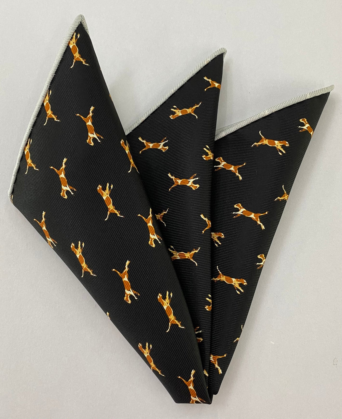 マクルズフィールド・マダー プリントシルク ポケットスクエア MMPP-164