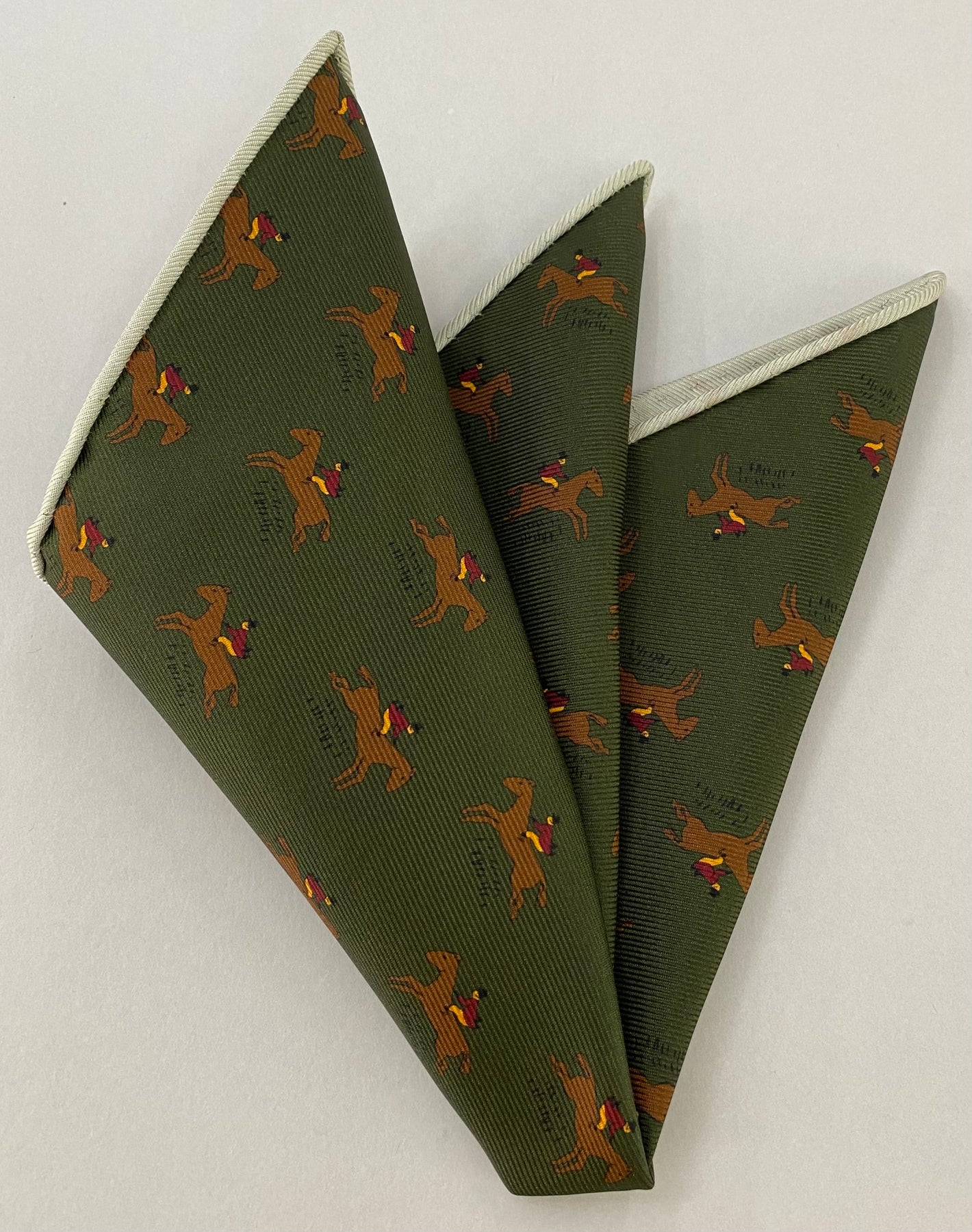 マクルズフィールド・マダー プリントシルク ポケットスクエア MMPP-175