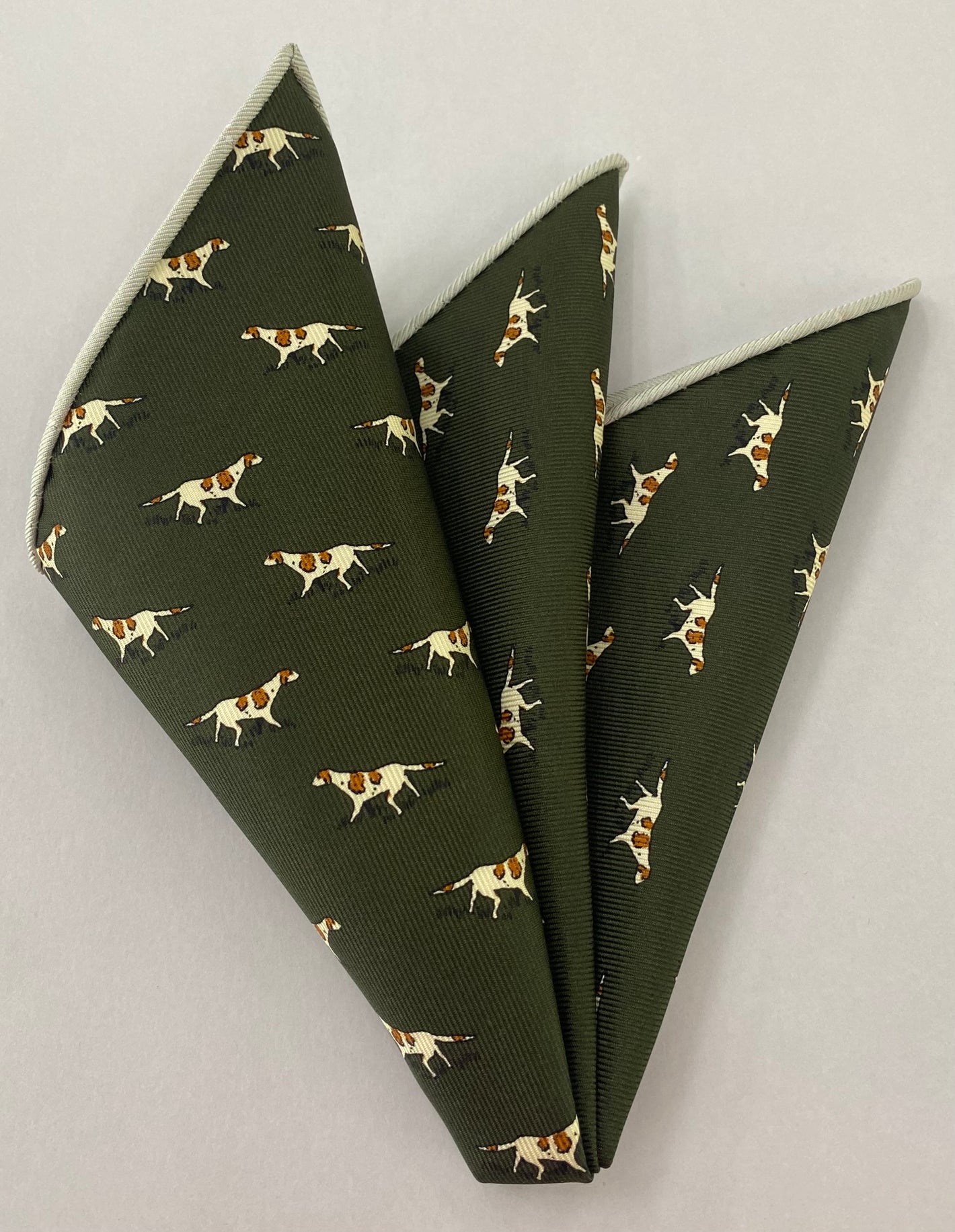 マクルズフィールド・マダー プリントシルク ポケットスクエア MMPP-182