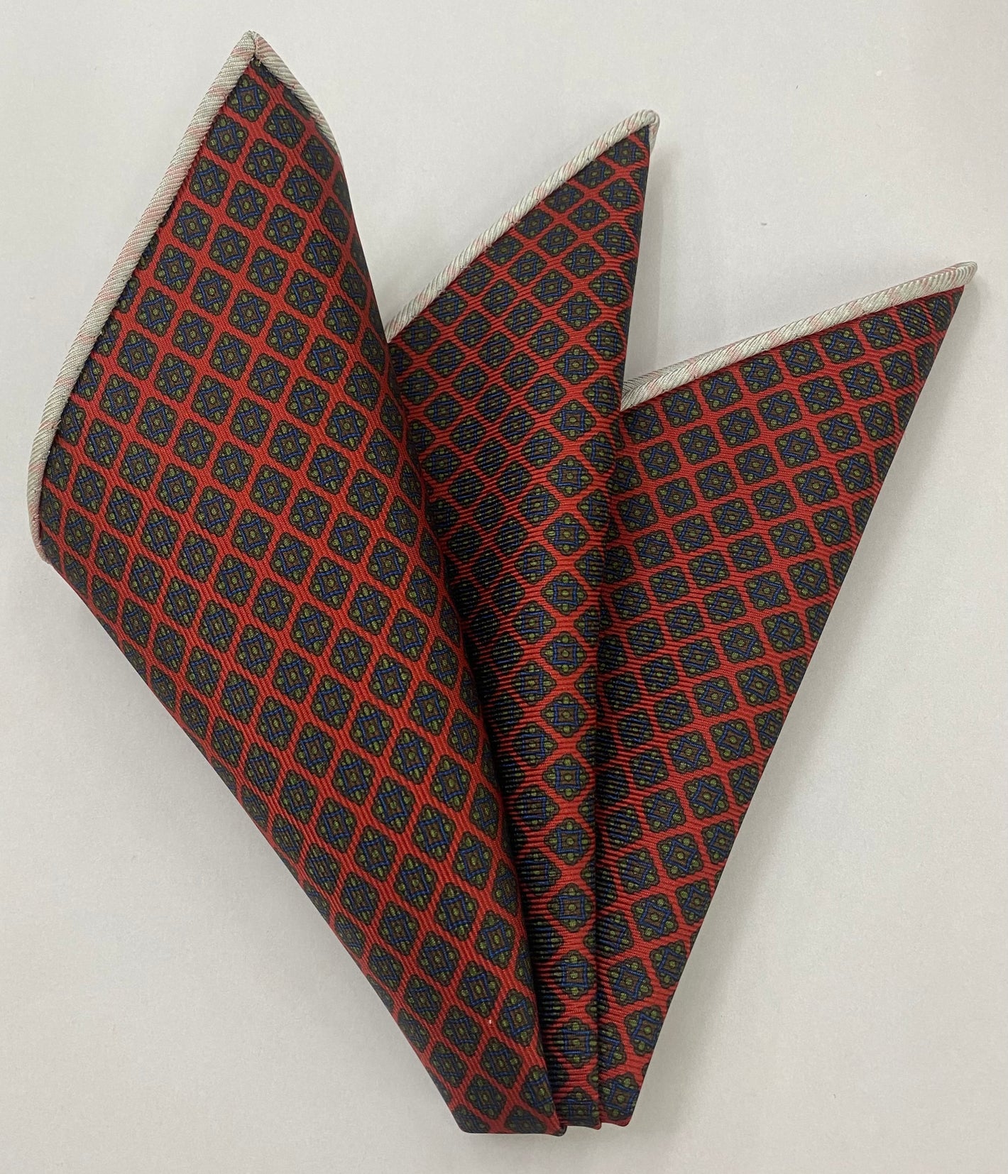 マクルズフィールド・マダー プリントシルク ポケットスクエア MMPP-189