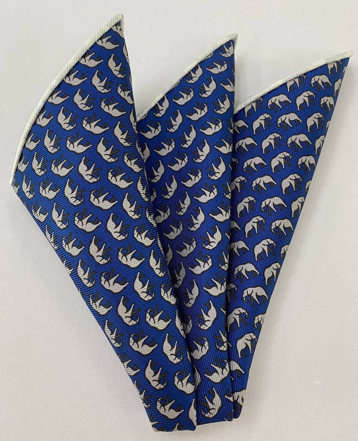 モダンマダー マクルズフィールド プリントシルク ポケットスクエア MMPP-89