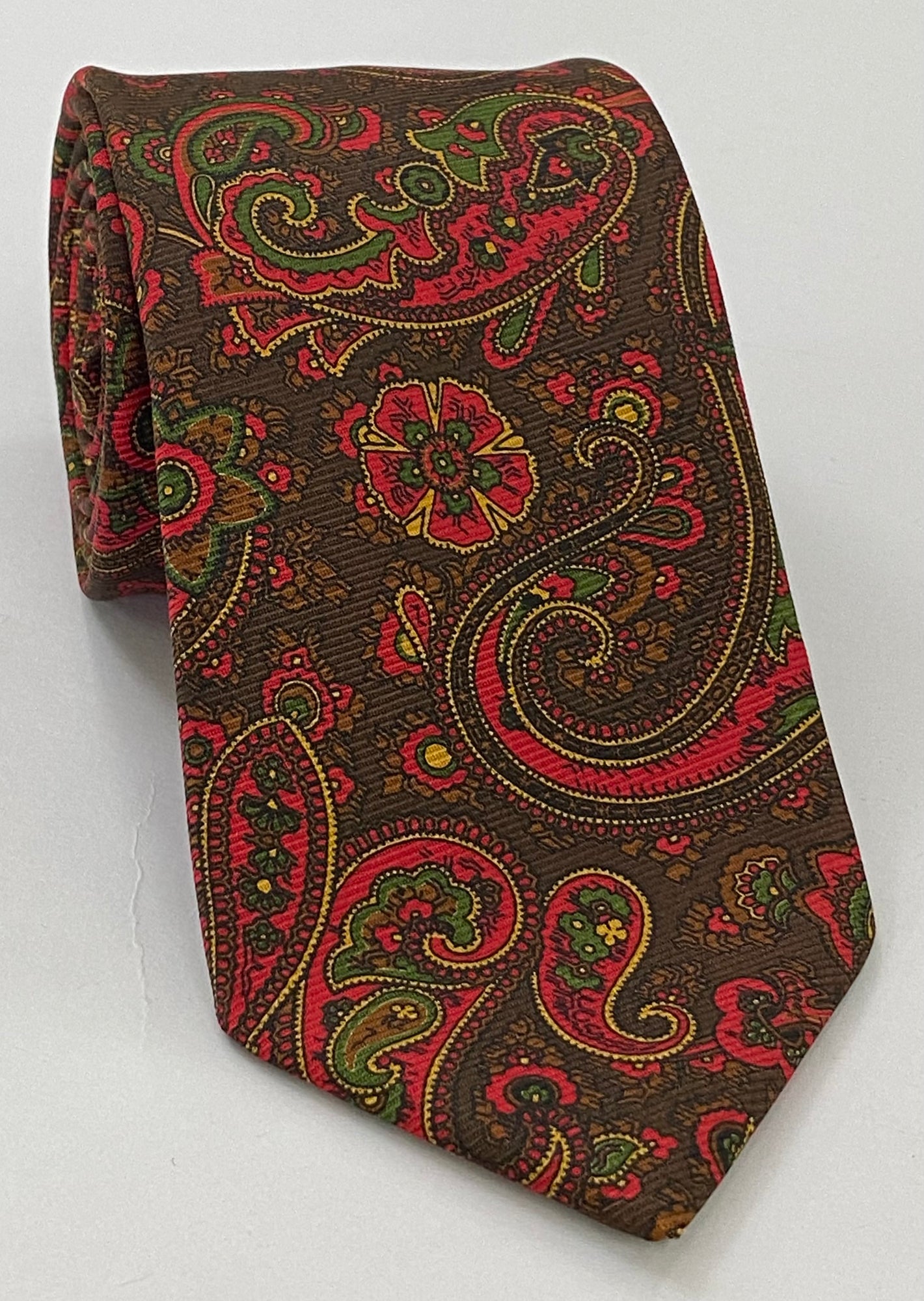 ビターチョコレートのマクルズフィールドマダー柄シルクネクタイ MT-22（レッド、グリーン＆ゴールド）