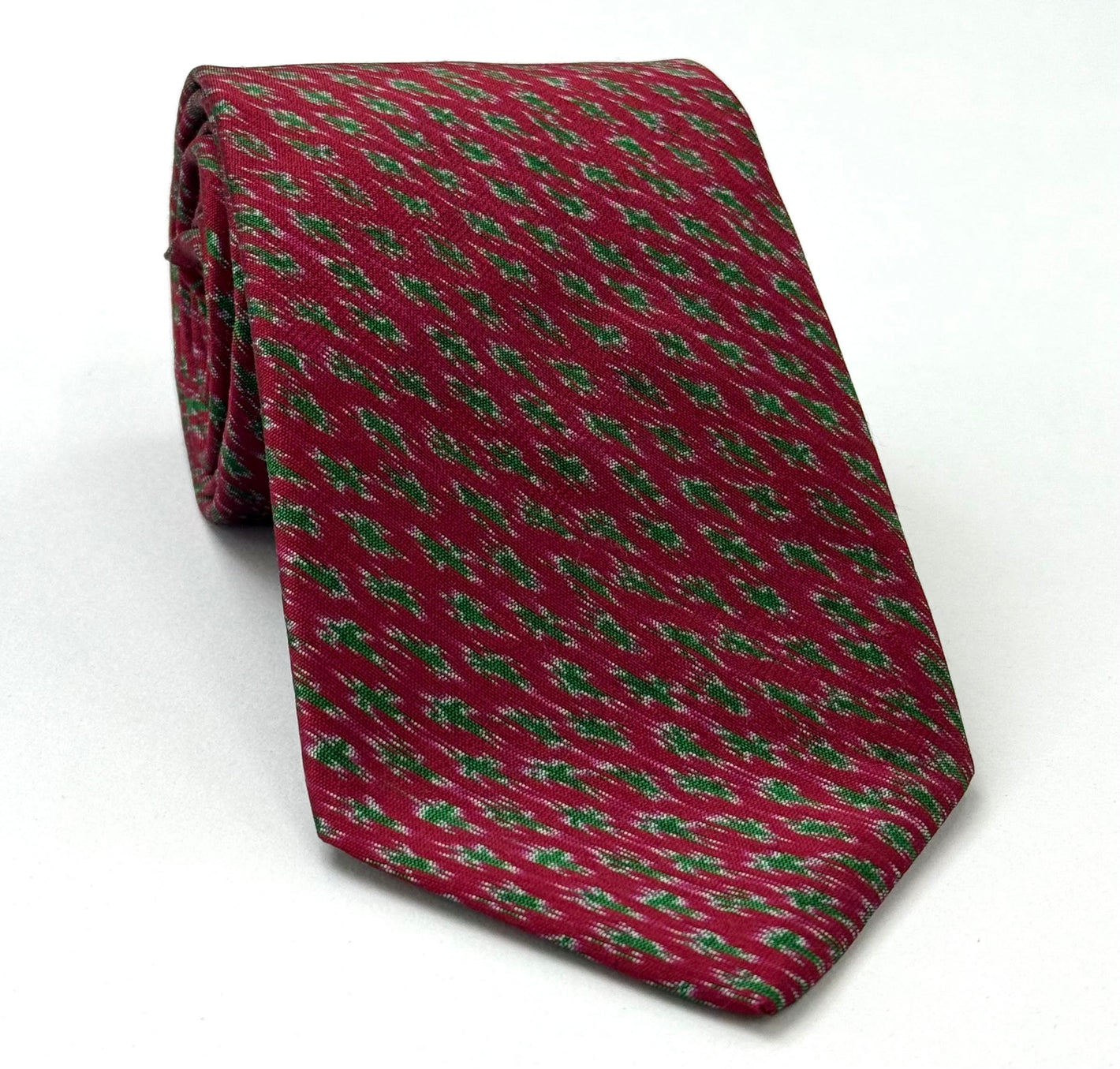 赤地に白と緑のムットミーシルクネクタイ MUT-25