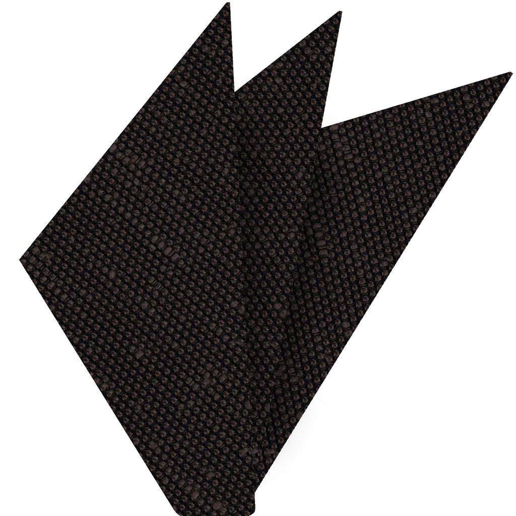 {[en]:Dark Chocolate Shantung Grenadine Fina Silk Pocket Square
