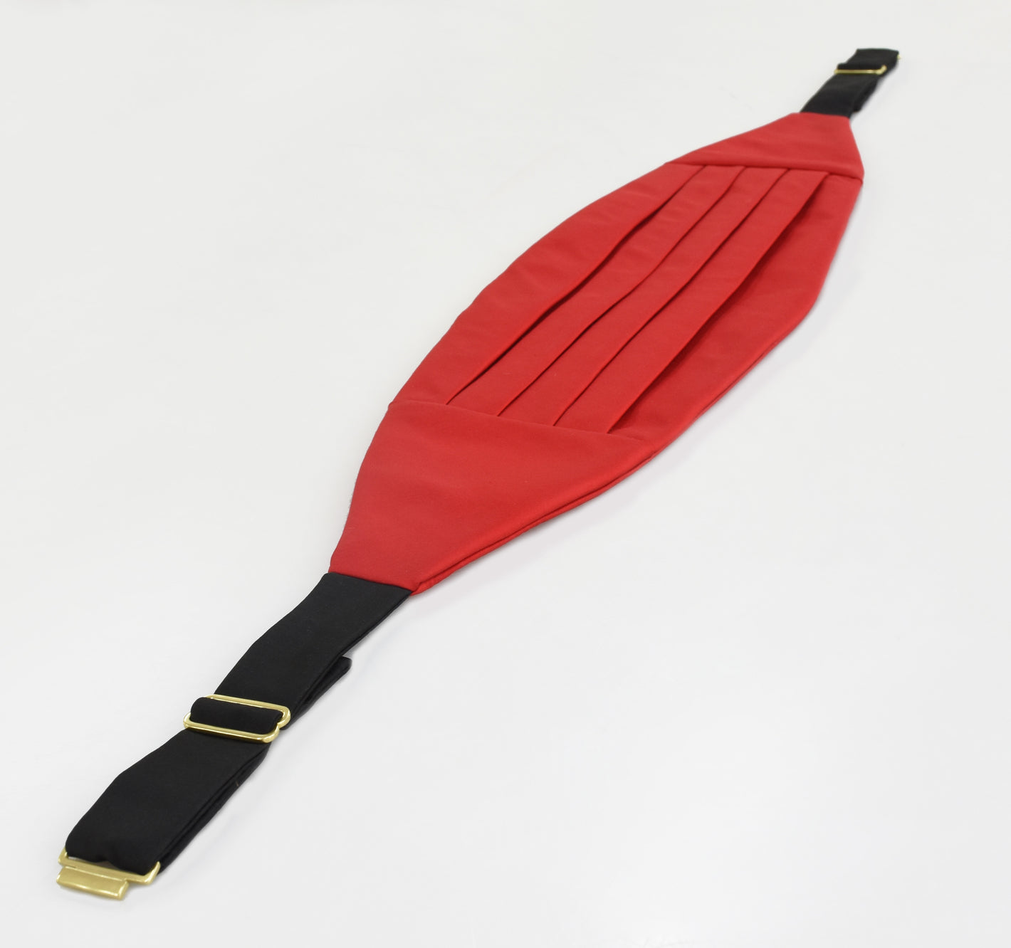 United States Marine Corps Red Silk Classic Cummerbund with Brass Clasp and Sliders THCC-28