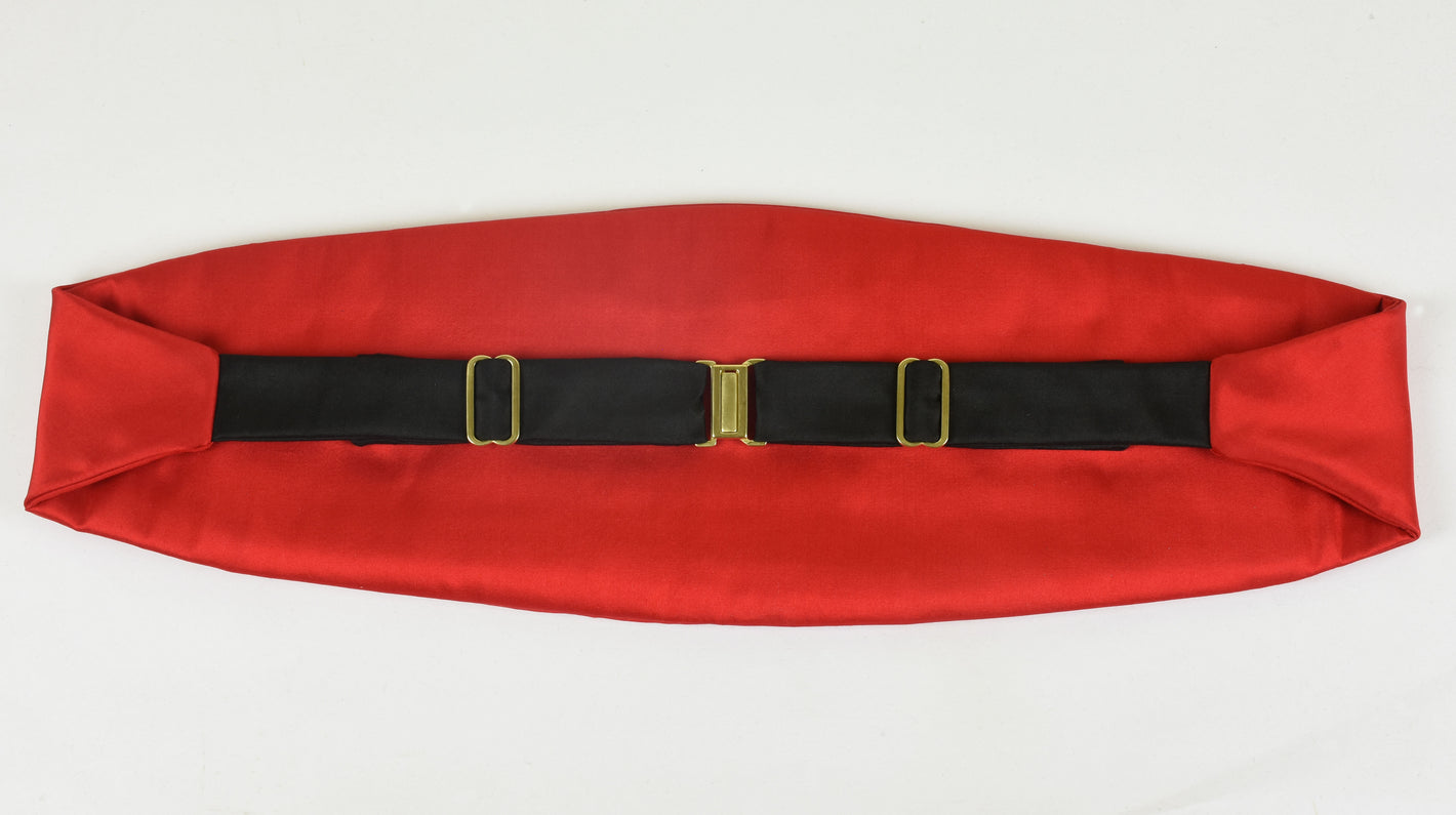 United States Marine Corps Red Silk Classic Cummerbund with Brass Clasp and Sliders THCC-28