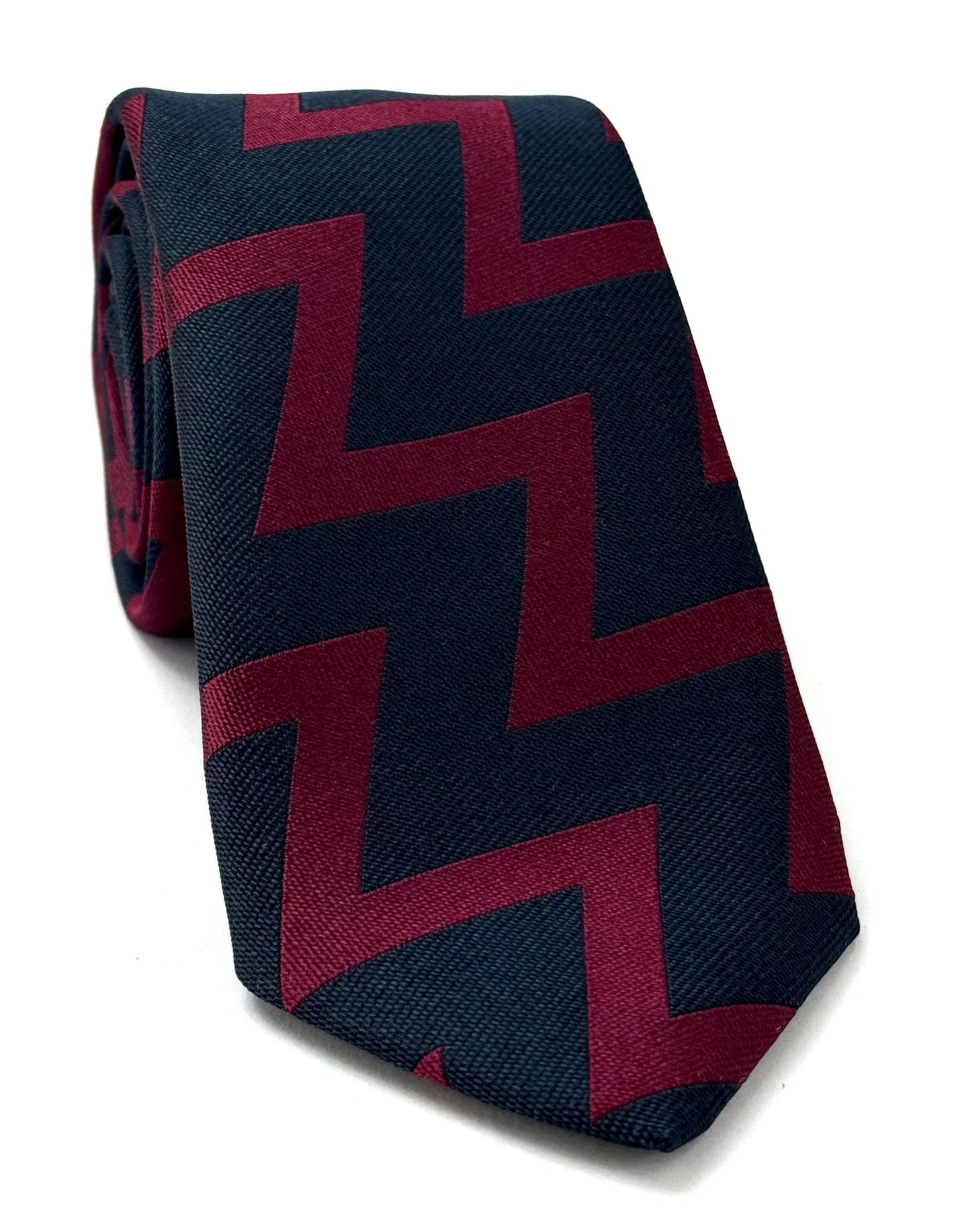 Dark Red on Midnight Blue Royal Artillery Zigzag Silk Tie RGT-1