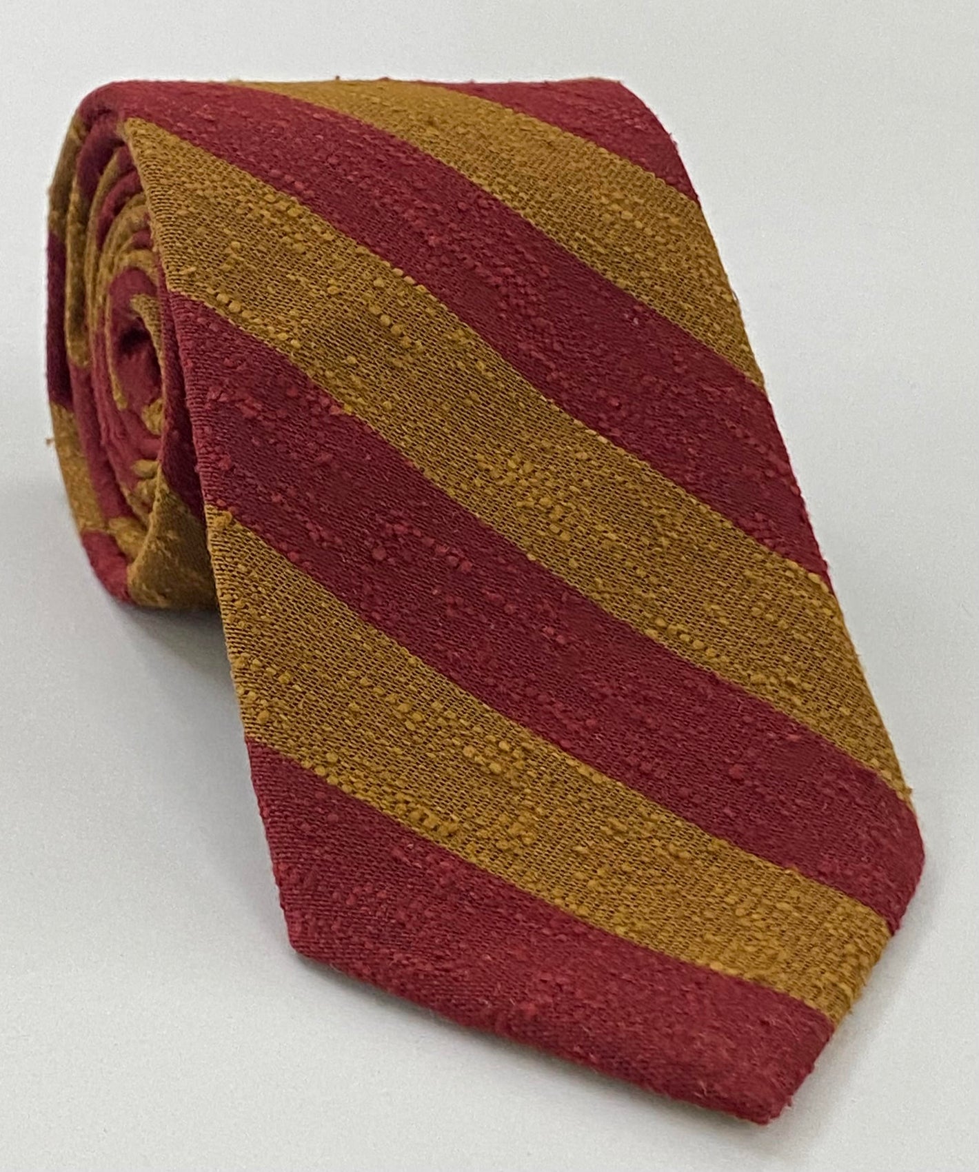 ダークレッド＆ダークゴールド シャンタン ワイドストライプ シルクタイ SHBST-1