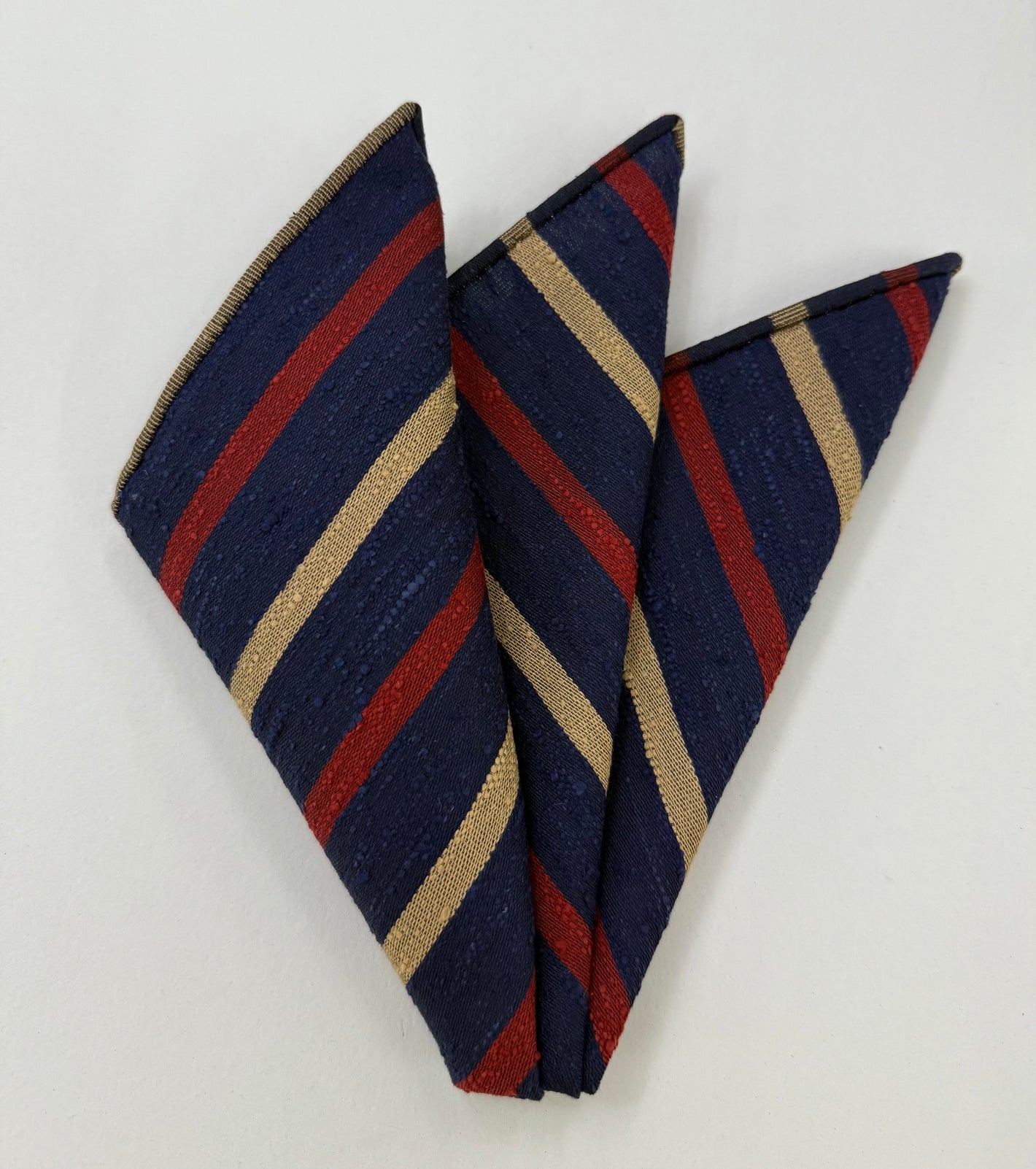 다크 네이비 블루 샨퉁 스트라이프 실크 포켓 스퀘어 #SHSTP-2 (다크 레드 & 크림)