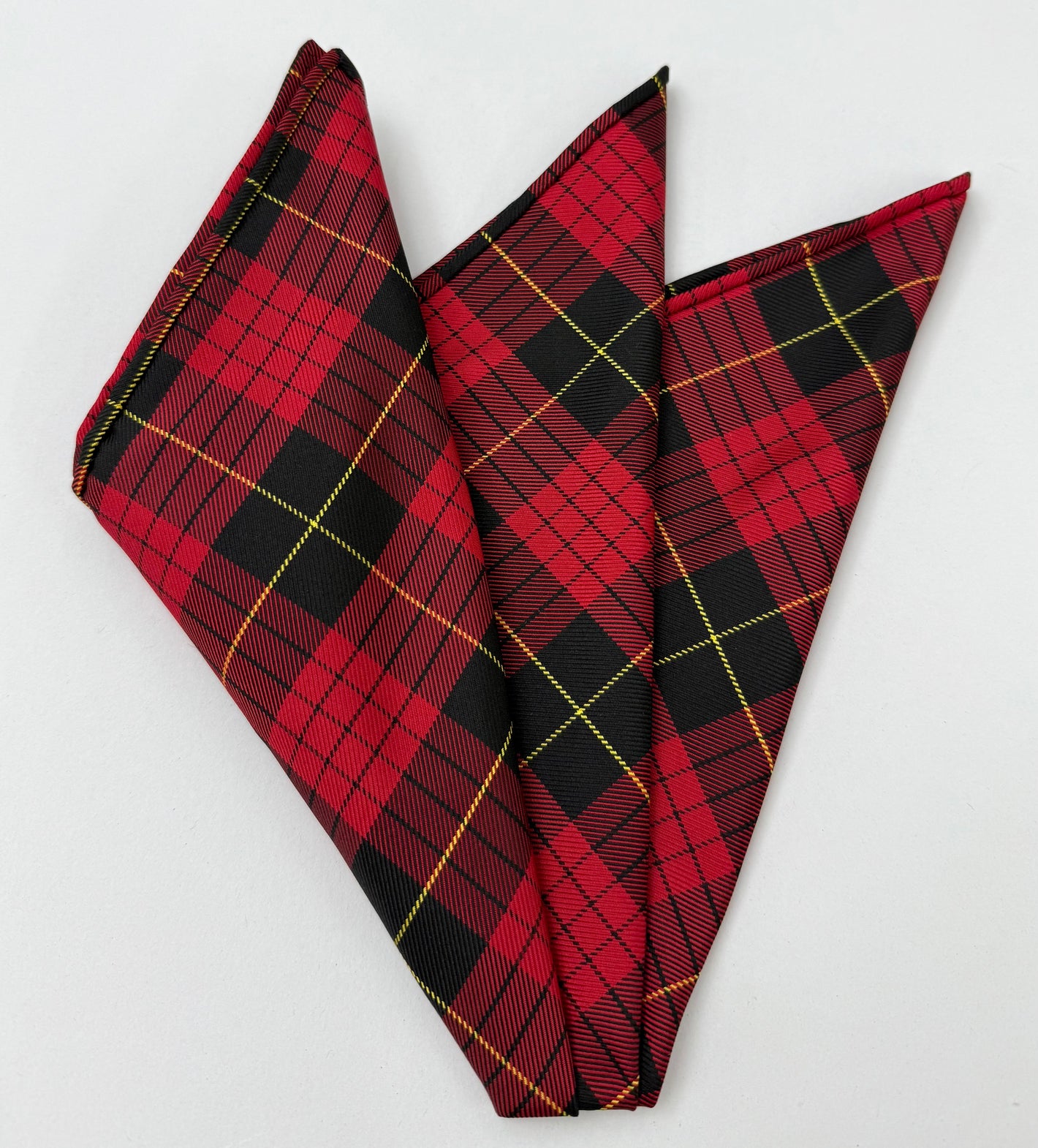 맥퀸 타탄 실크 포켓 스퀘어 #TAP-12 레드, 블랙 & 옐로우